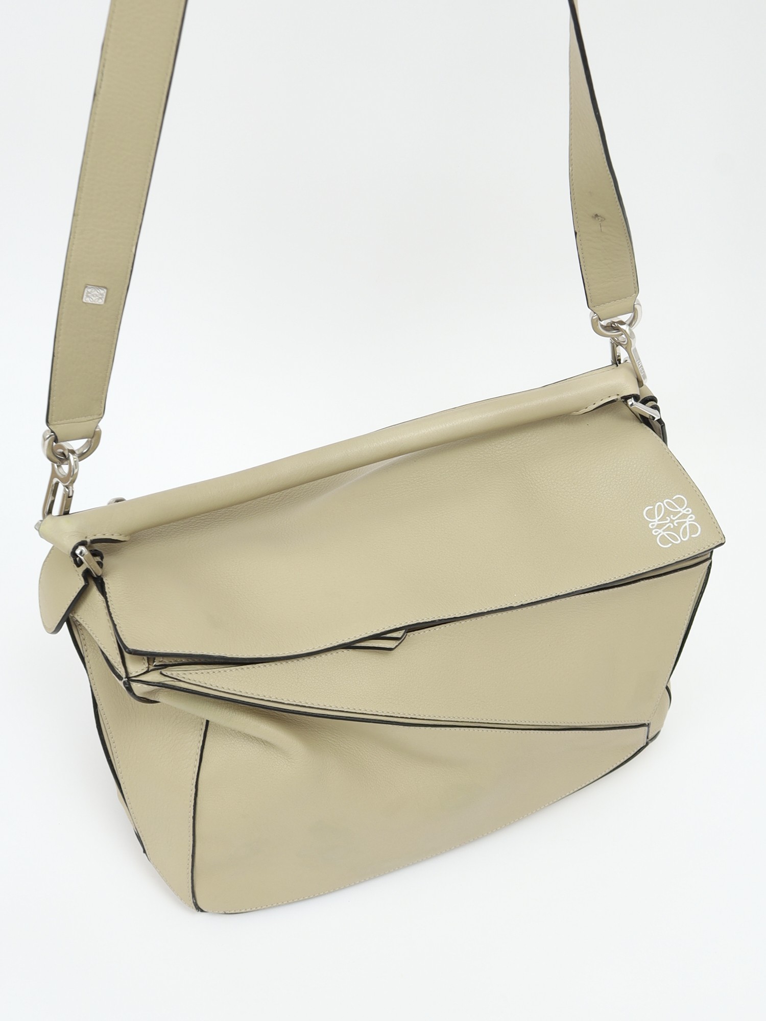 Loewe Puzzle 4