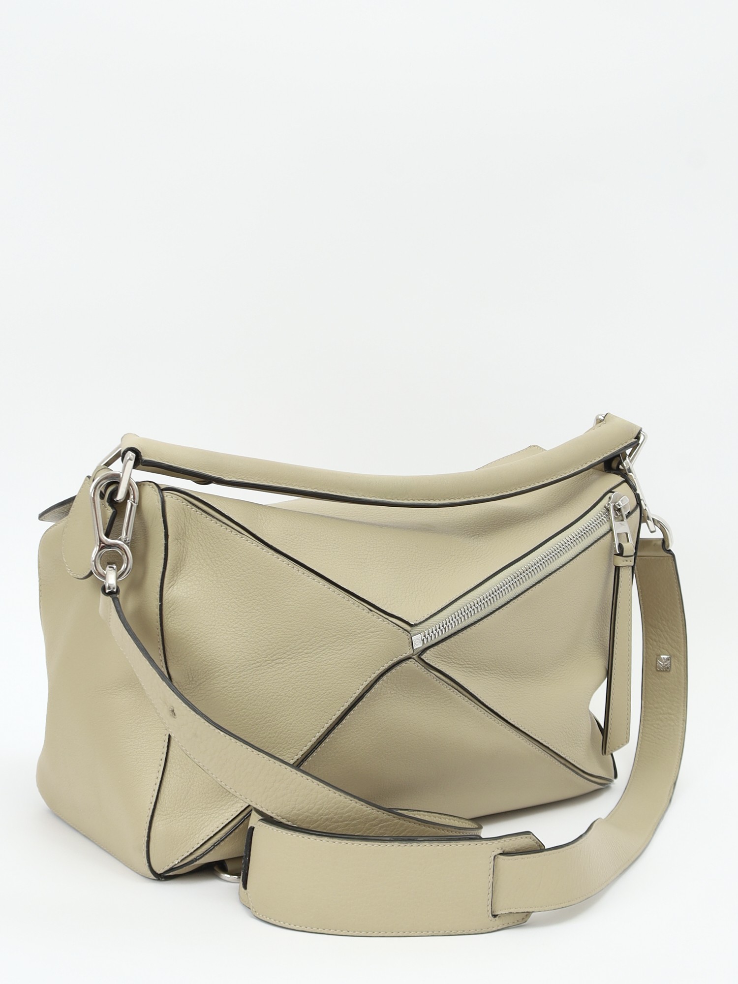 Loewe Puzzle 3