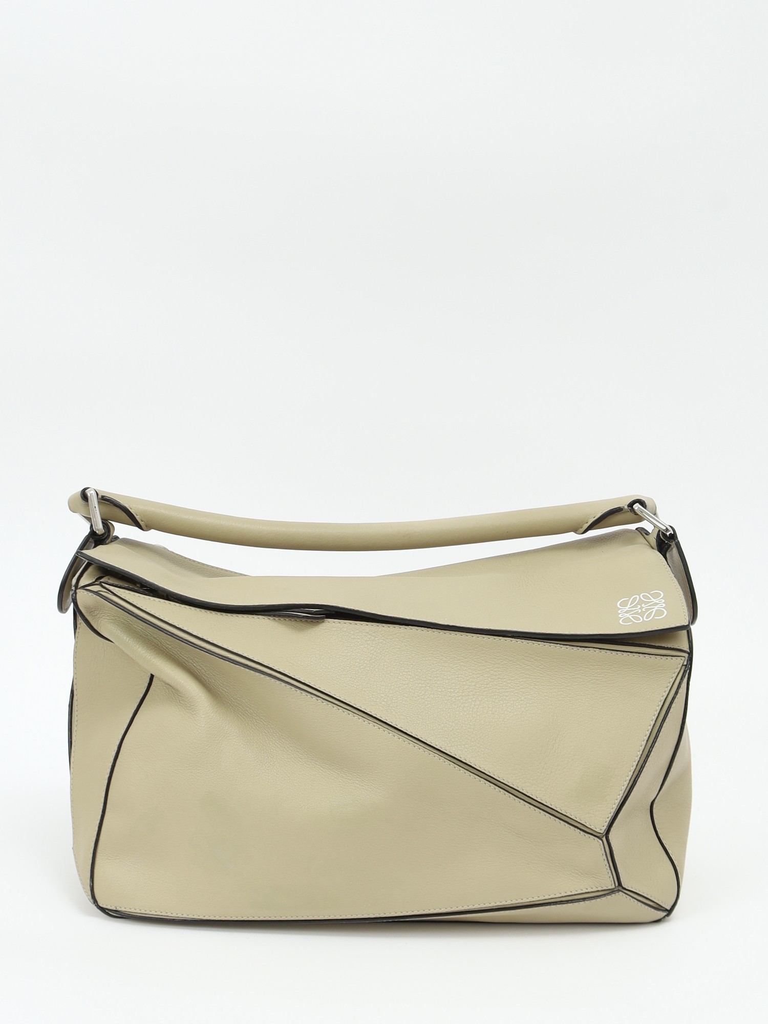 Loewe Puzzle 0