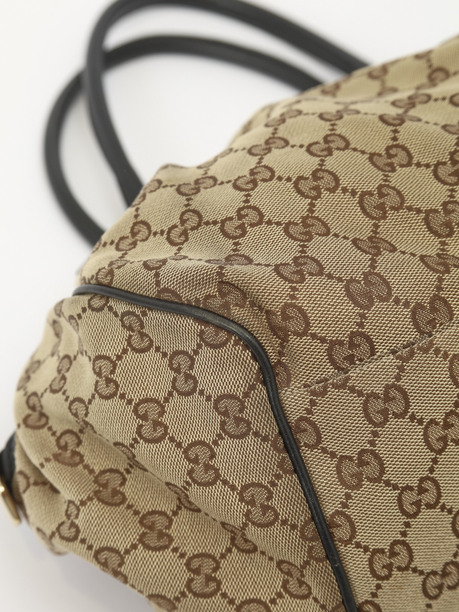 Gucci Sukey 8
