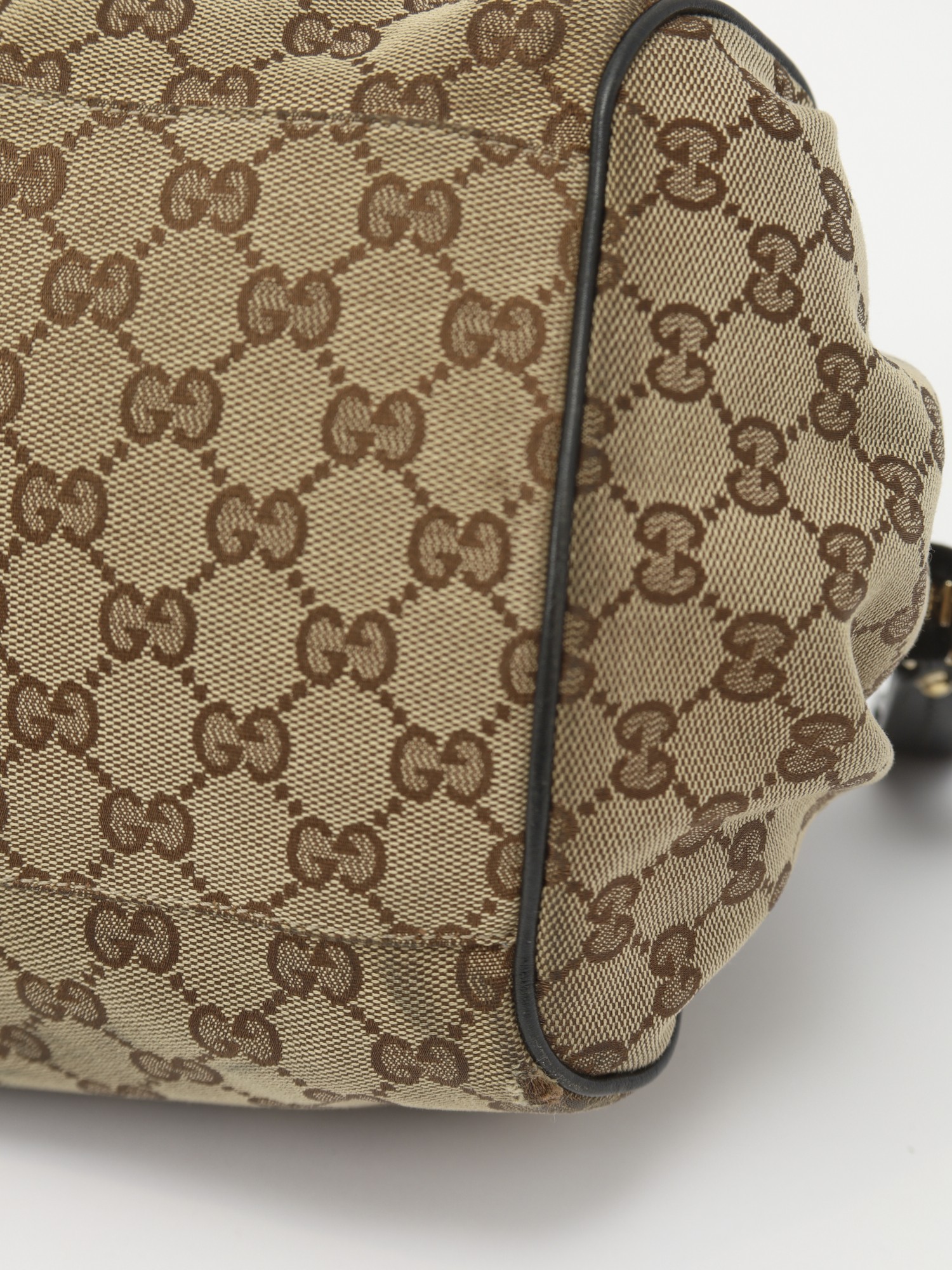 Gucci Sukey 10