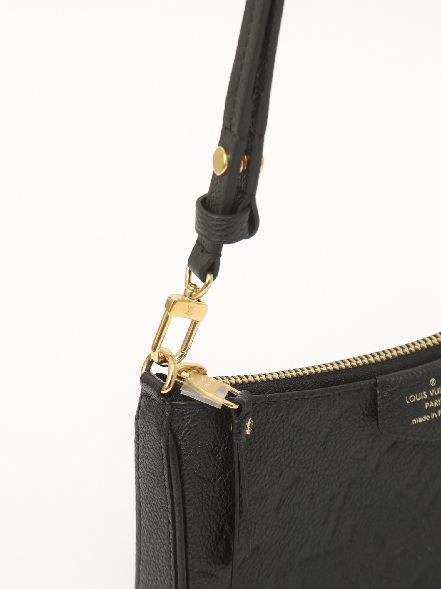Louis Vuitton Easy Pouch 7