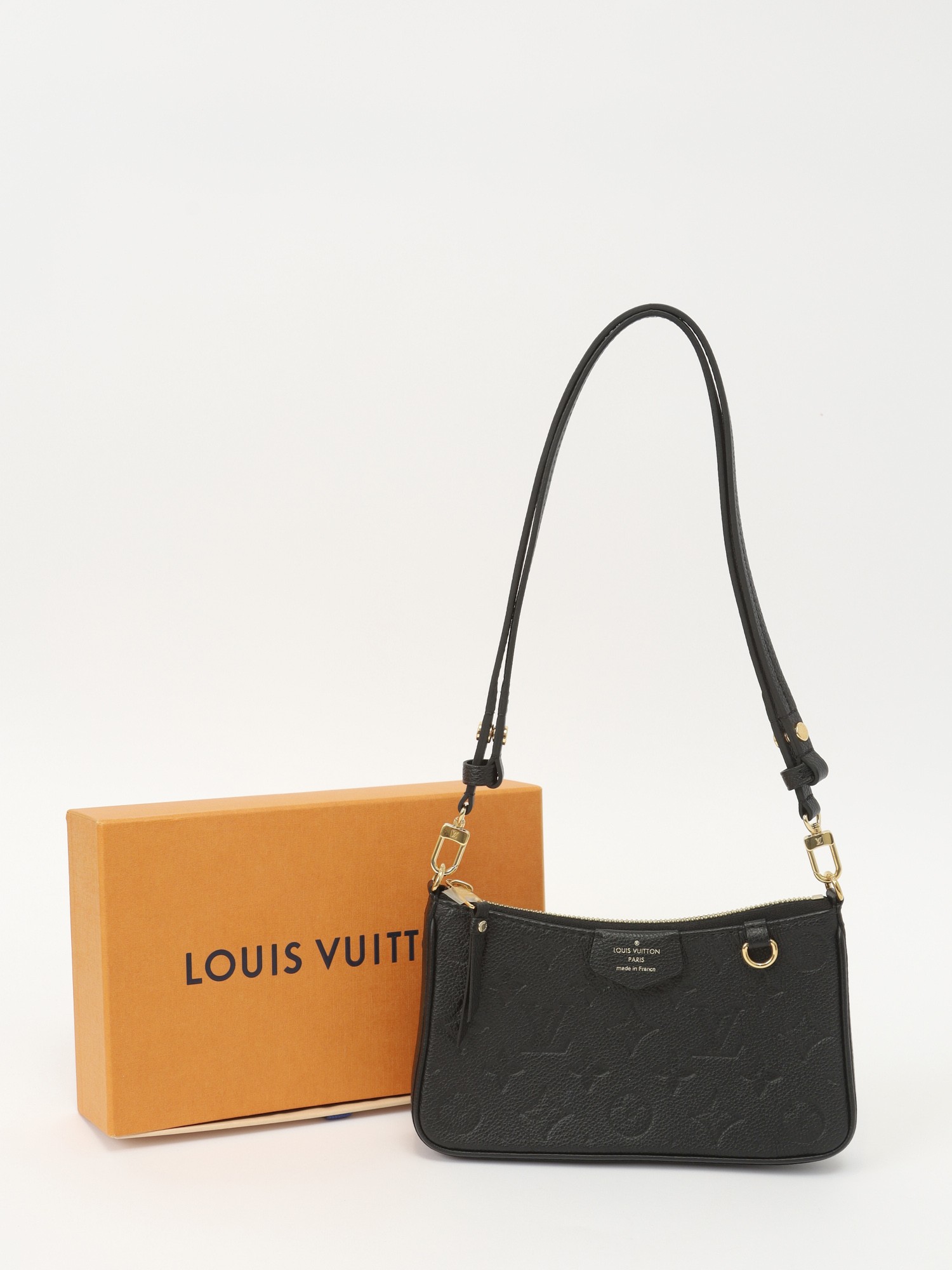 Louis Vuitton Easy Pouch 4