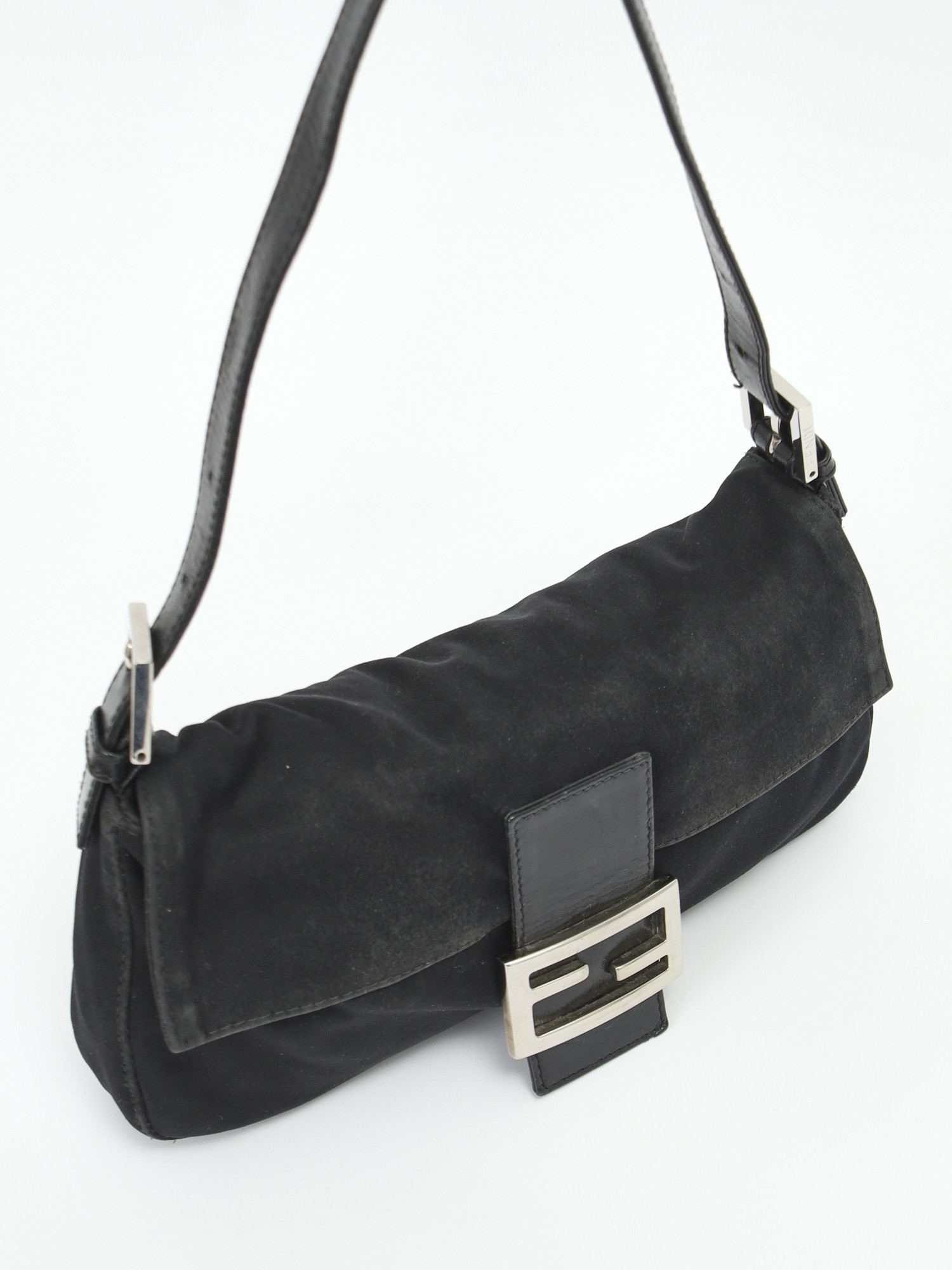 Fendi Baguette 4