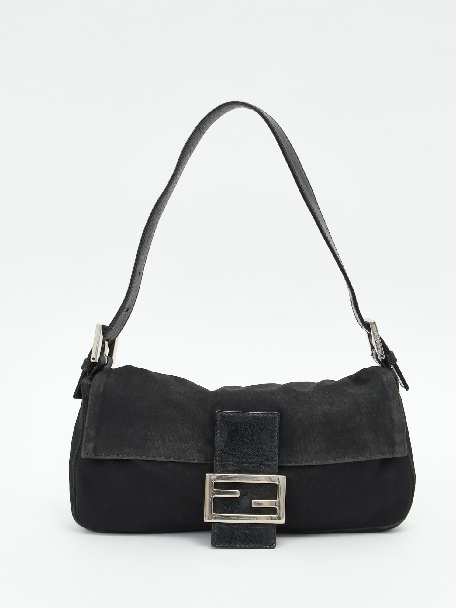 Fendi Baguette 0