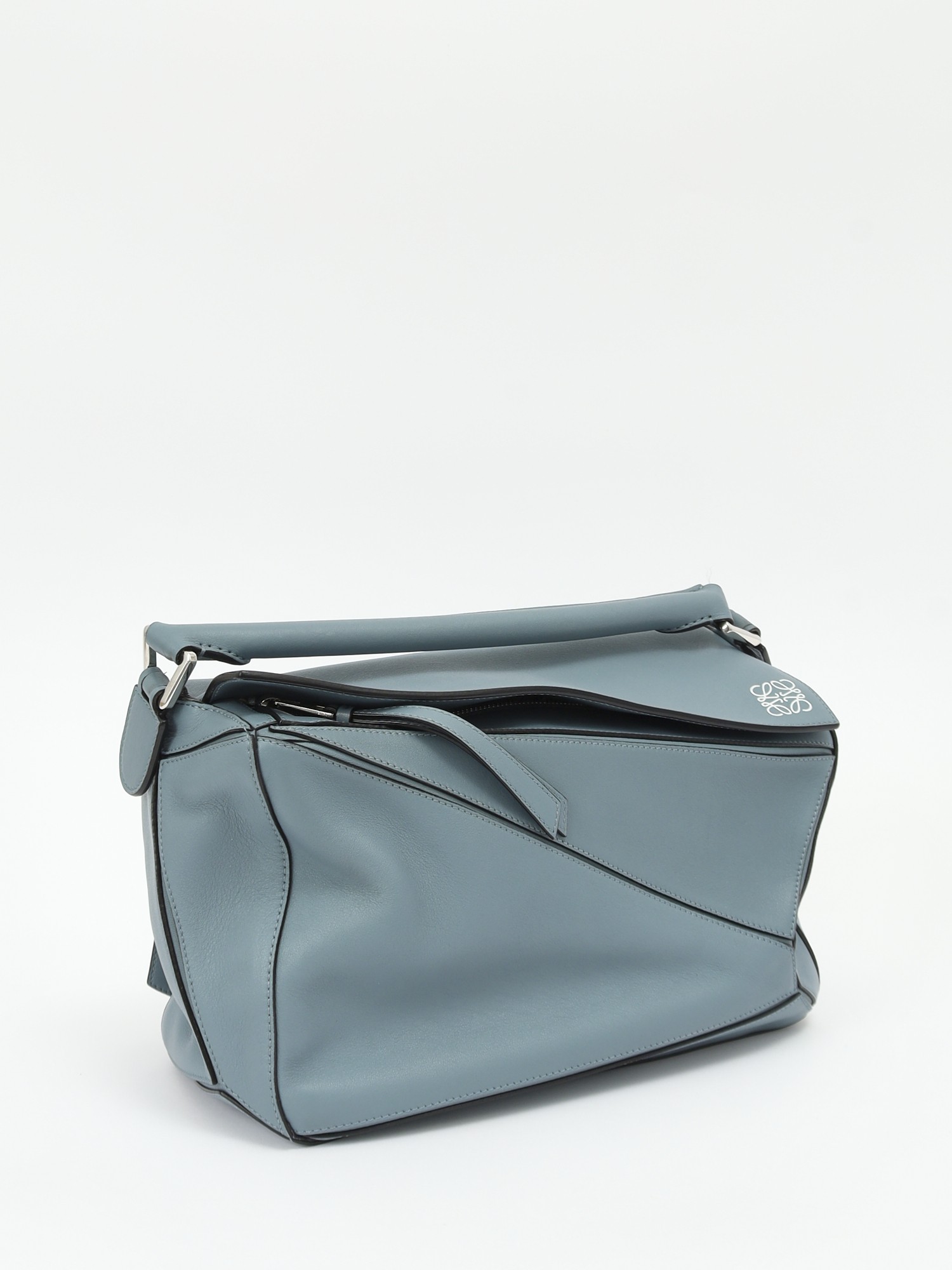 Loewe Puzzle 2
