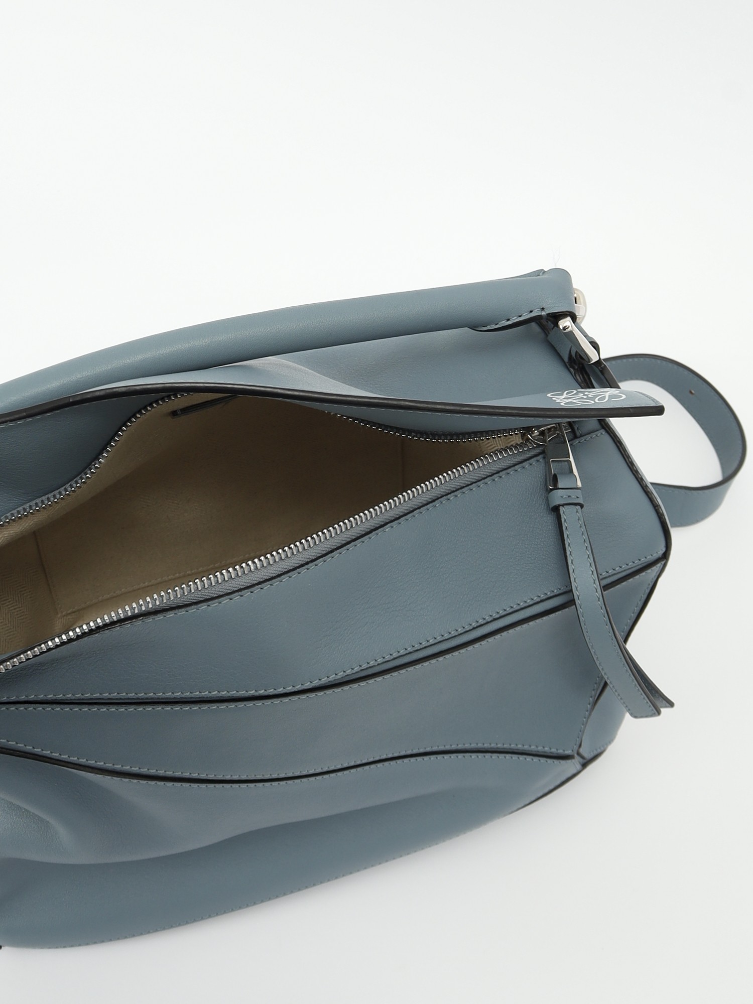 Loewe Puzzle 10