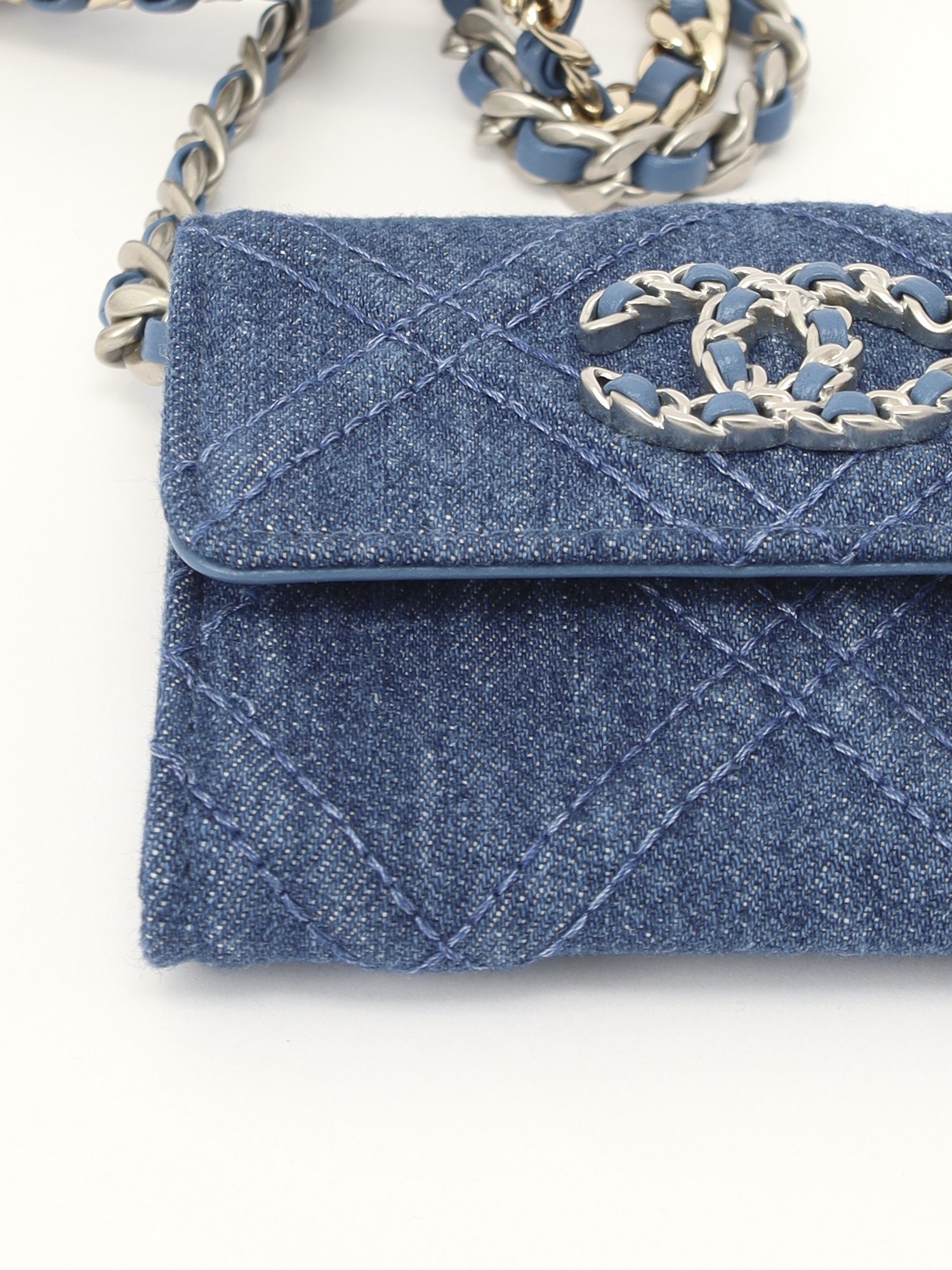 Chanel 19 7