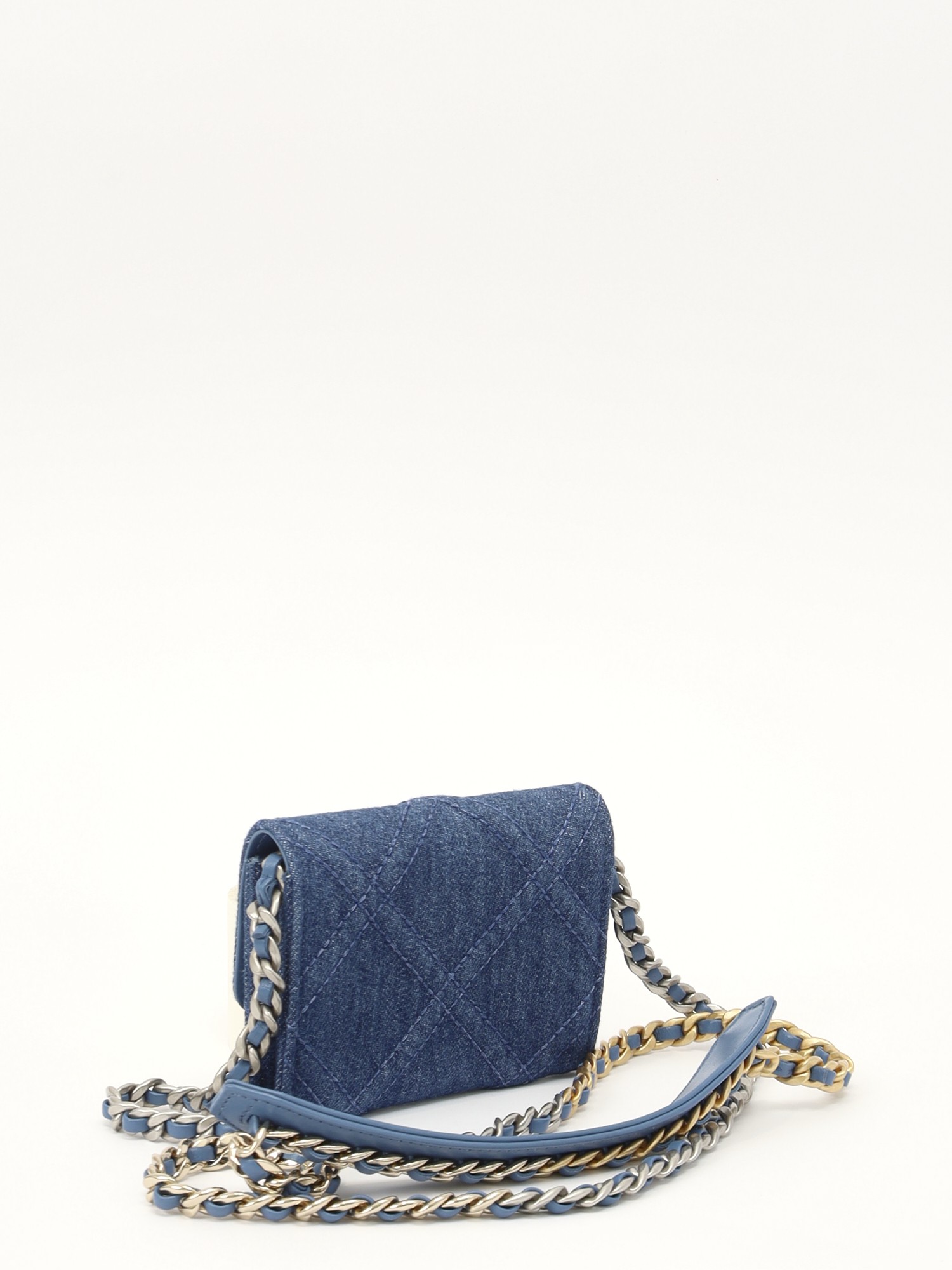 Chanel 19 3