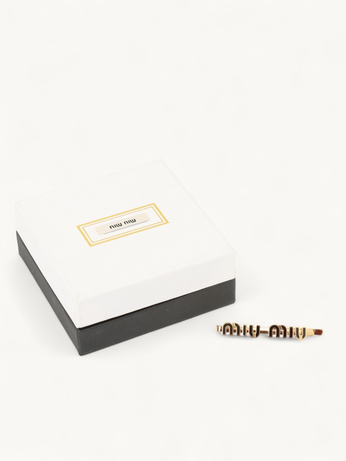 Miu Miu Hairpin 3