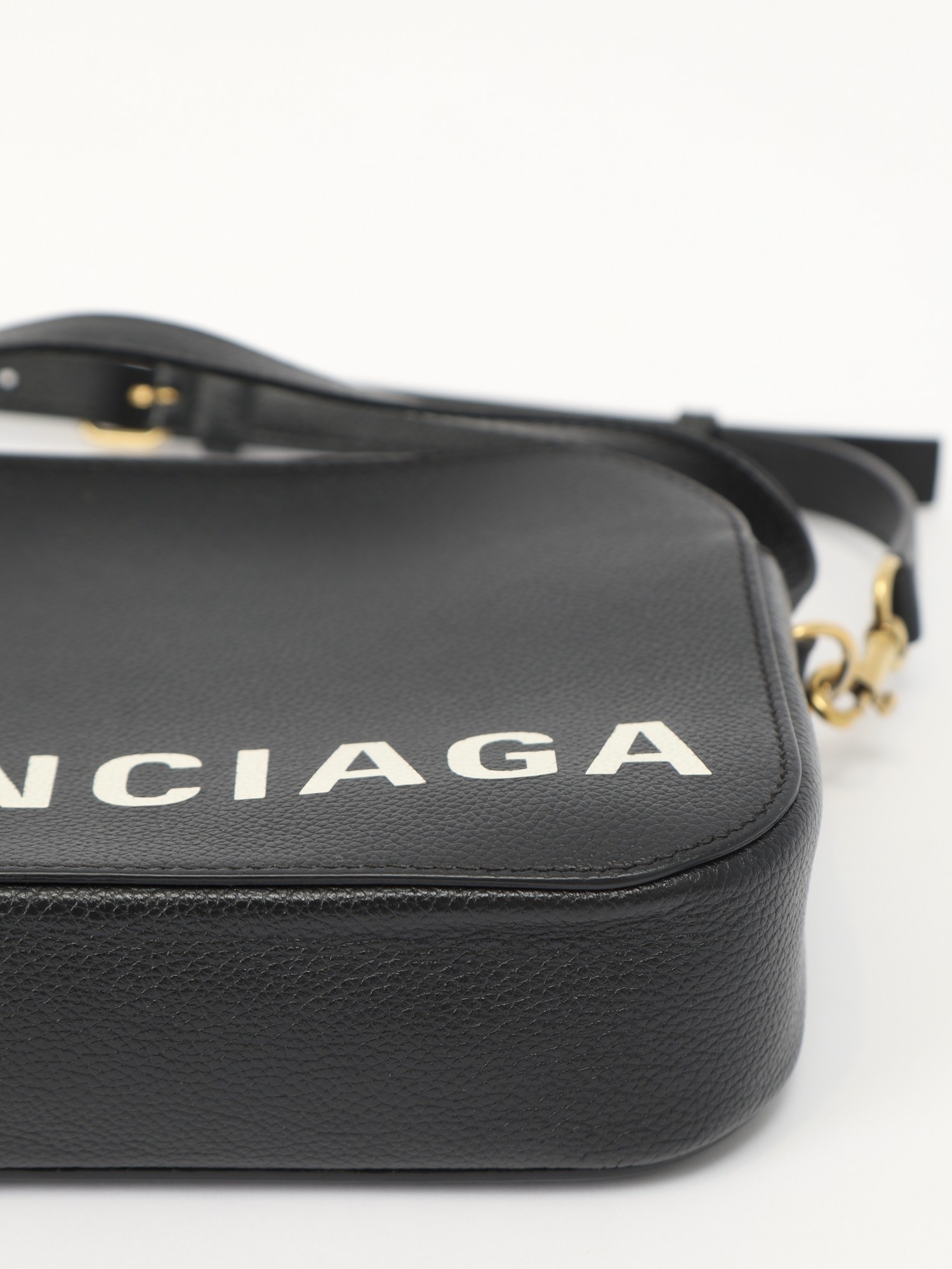 Balenciaga Everyday  9