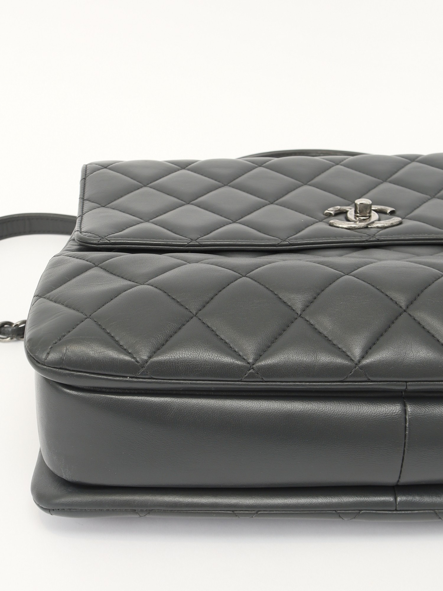 Chanel Trendy 6