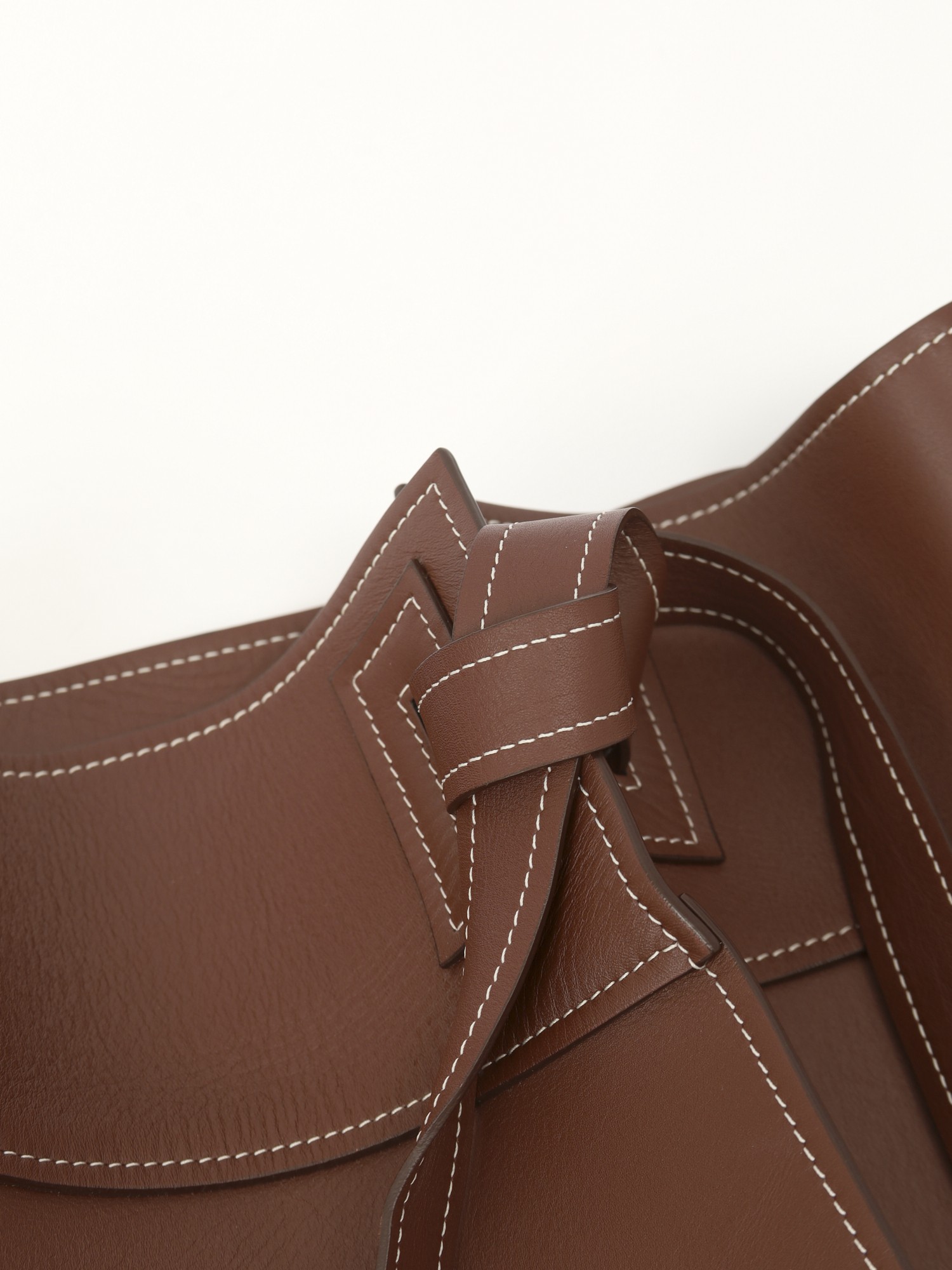 Loewe Belt 3