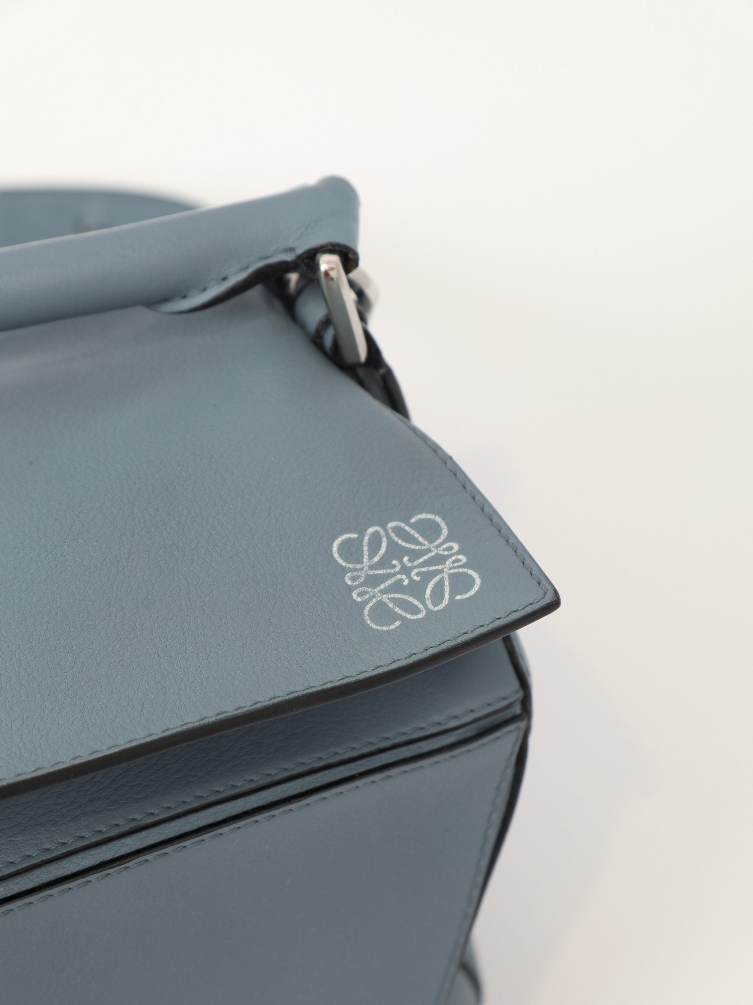 Loewe Puzzle  5