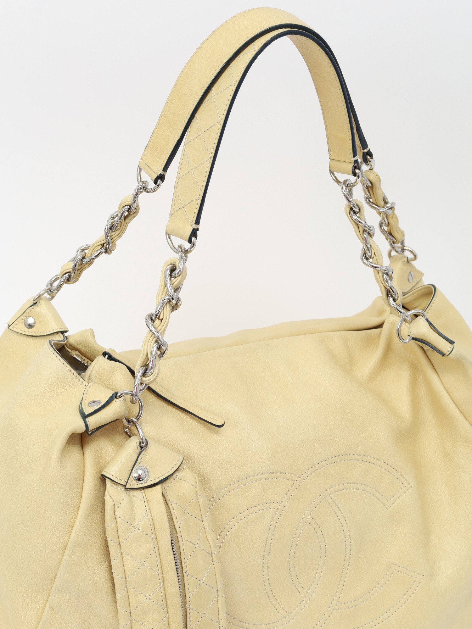 Chanel Leather Bag 4
