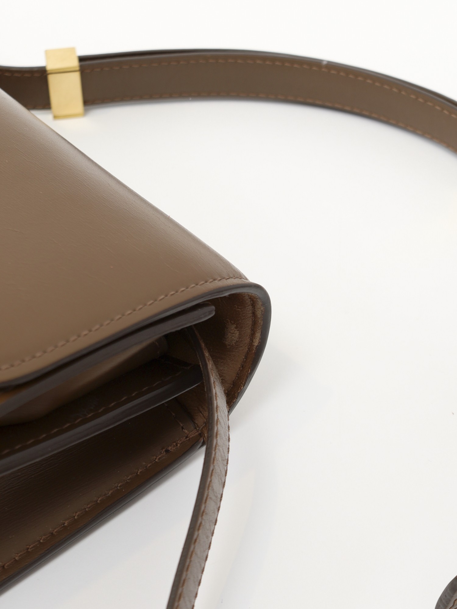 Celine Classic 13