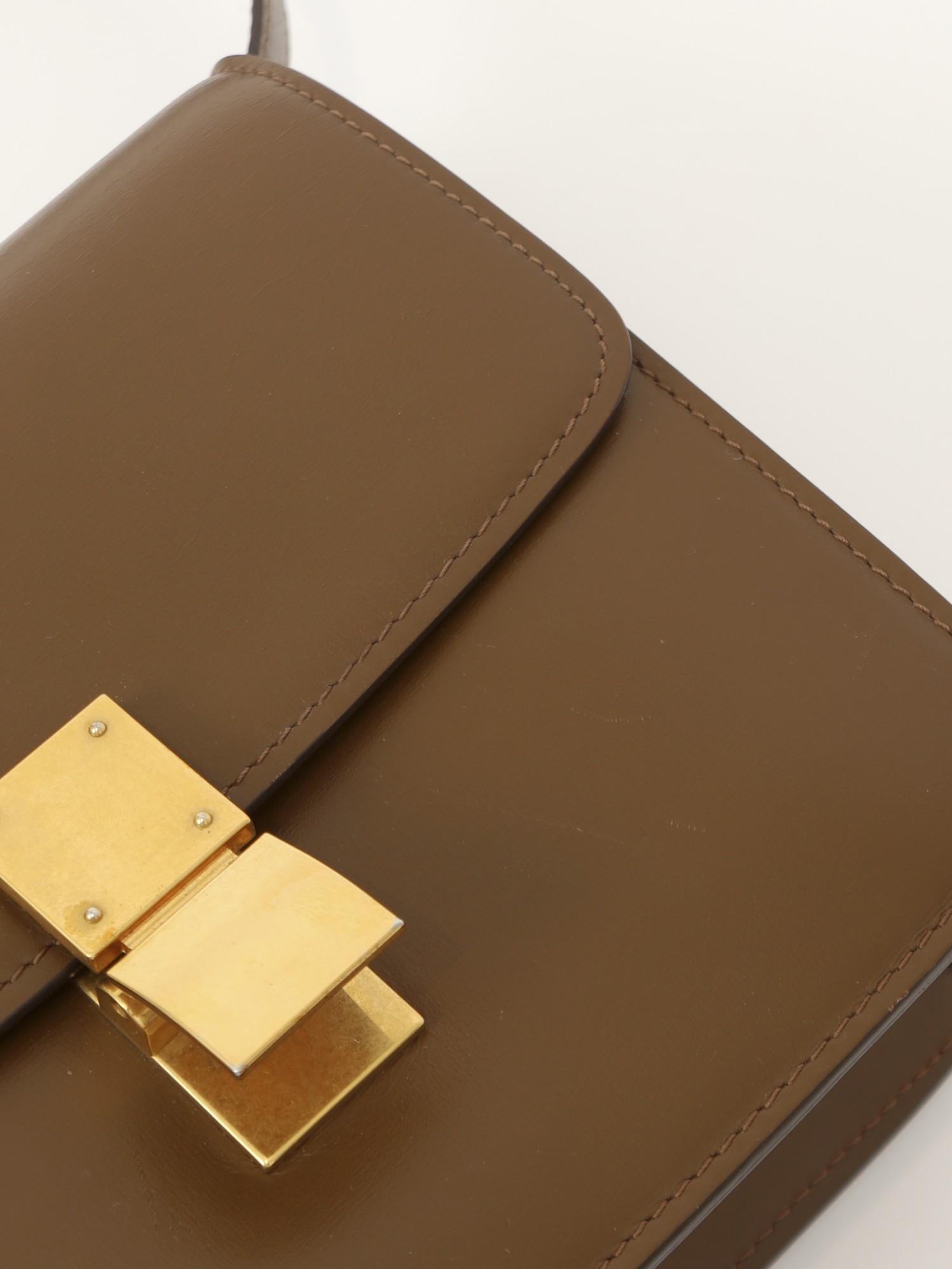 Celine Classic 10