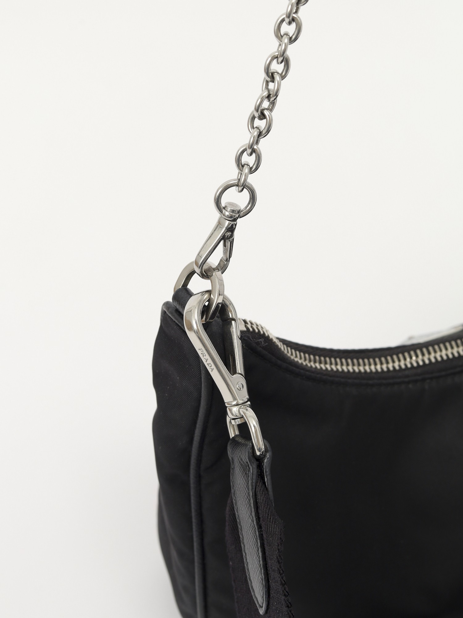 Prada Re-Edition 2005 9