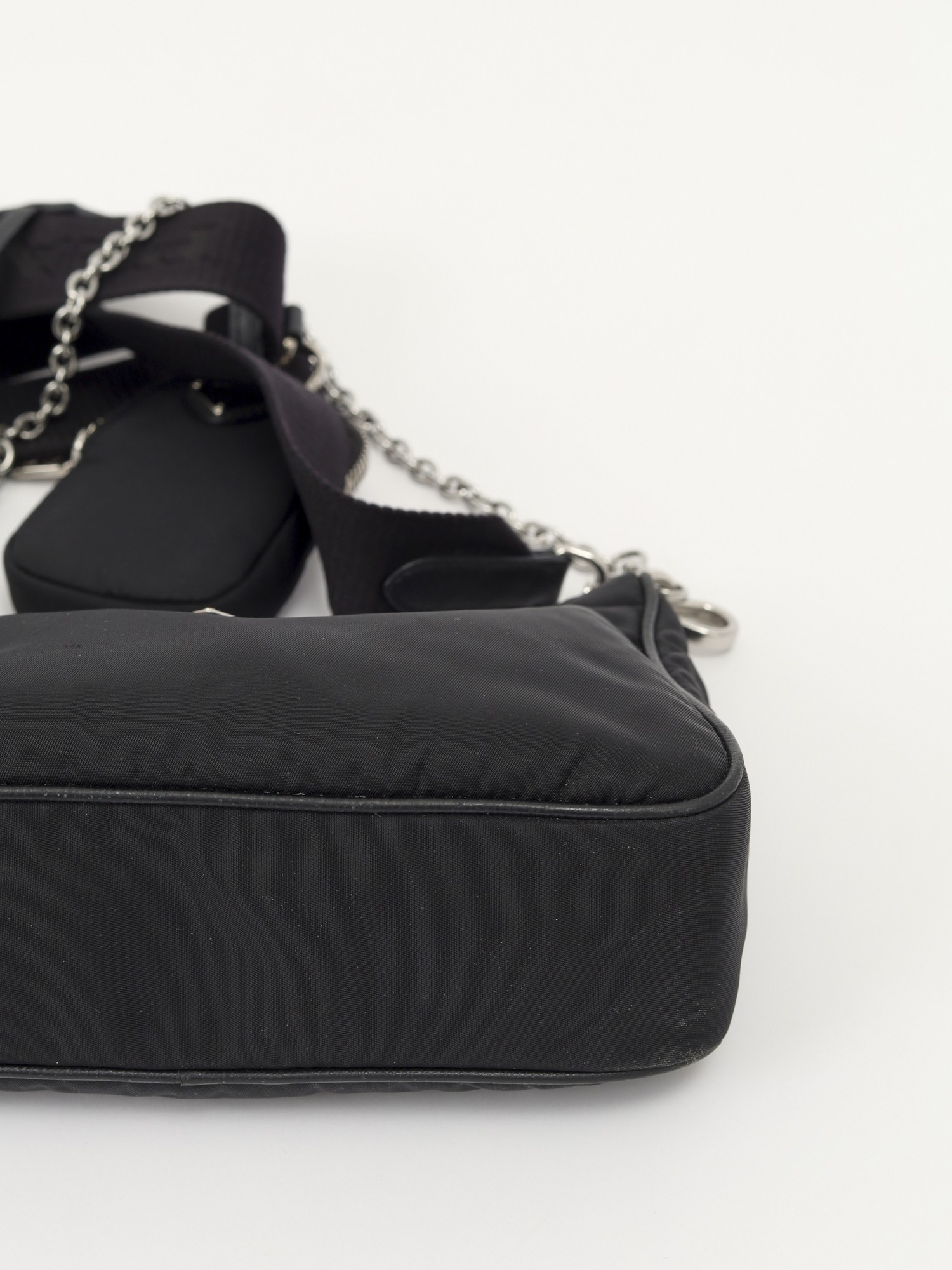 Prada Re-Edition 2005 12