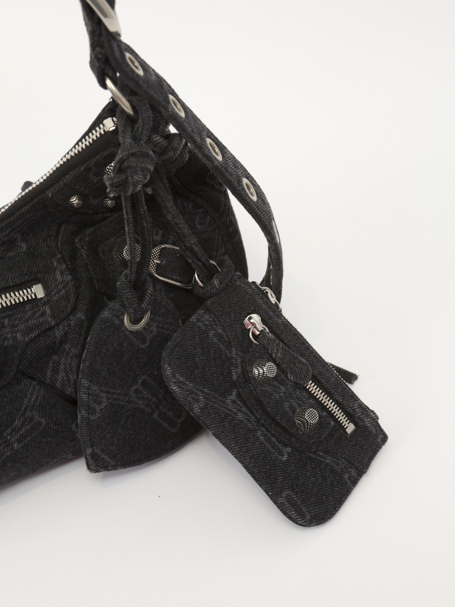 Balenciaga Le Cagole 5