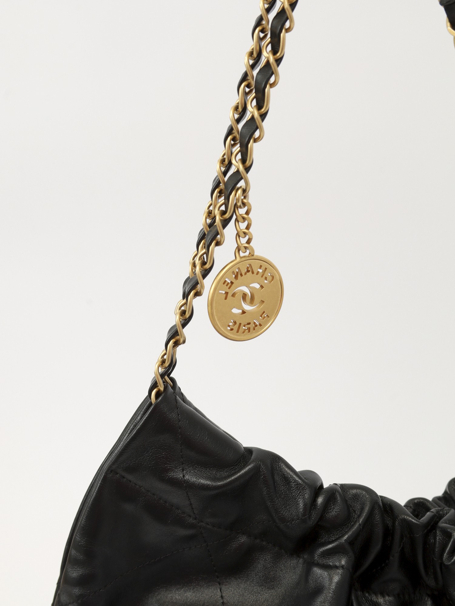 Chanel 22 6