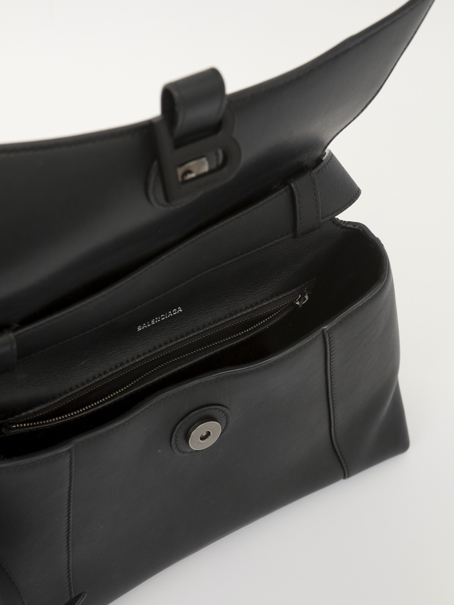 Balenciaga Downtown 8