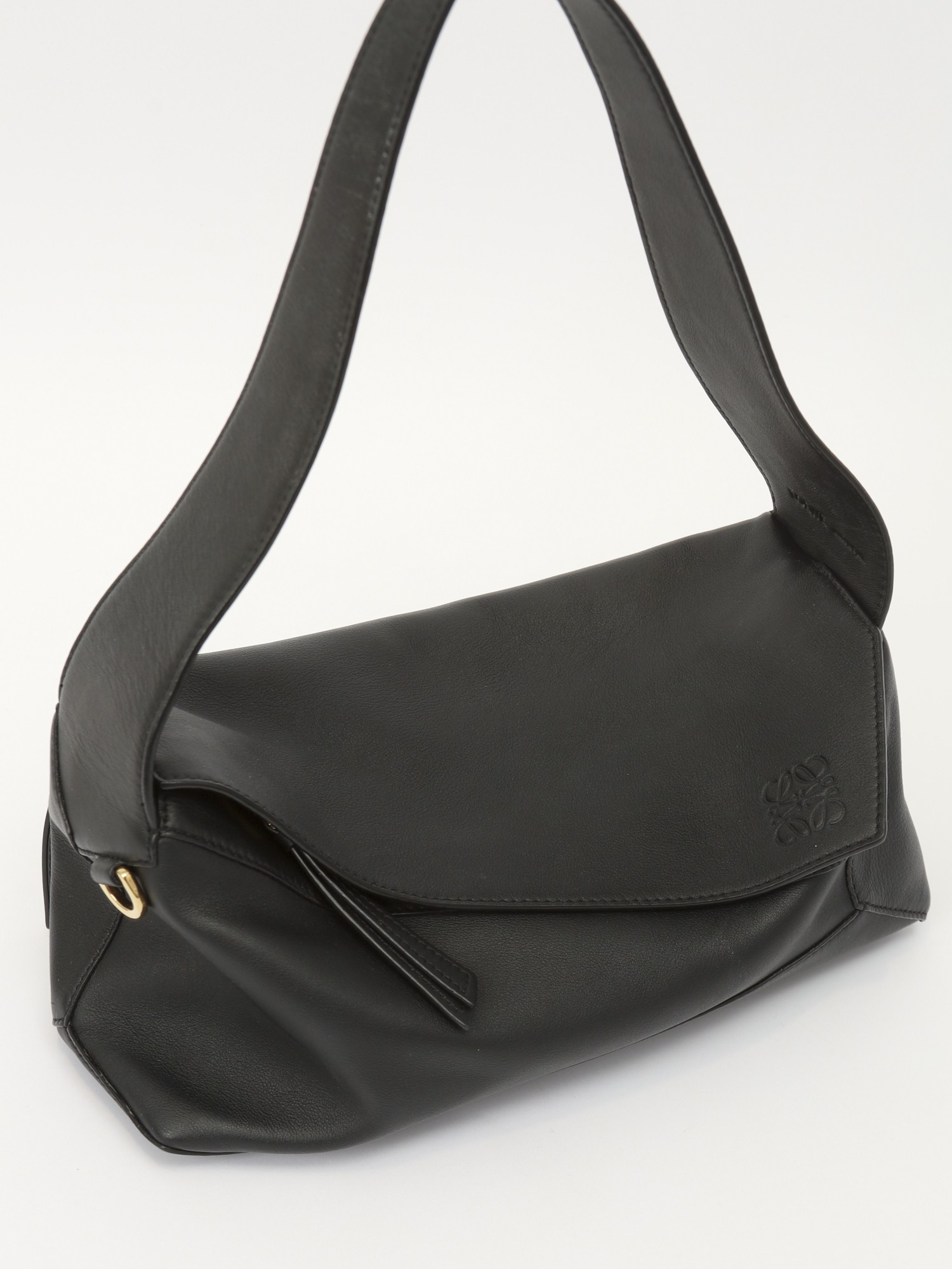 Loewe Puzzle 4