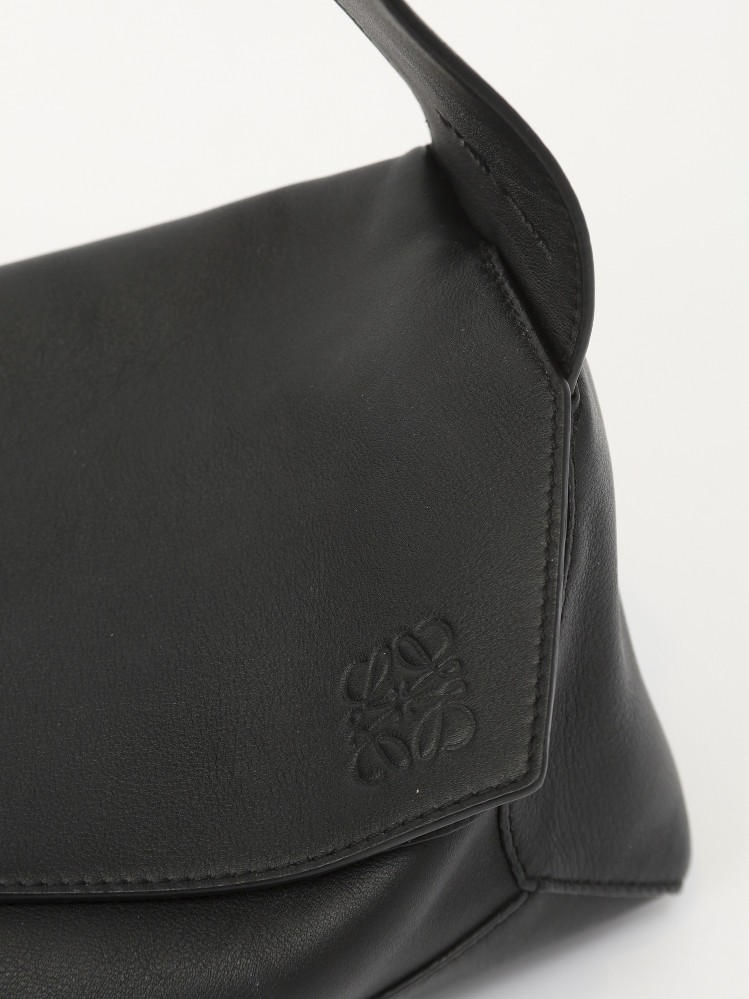 Loewe Puzzle 5