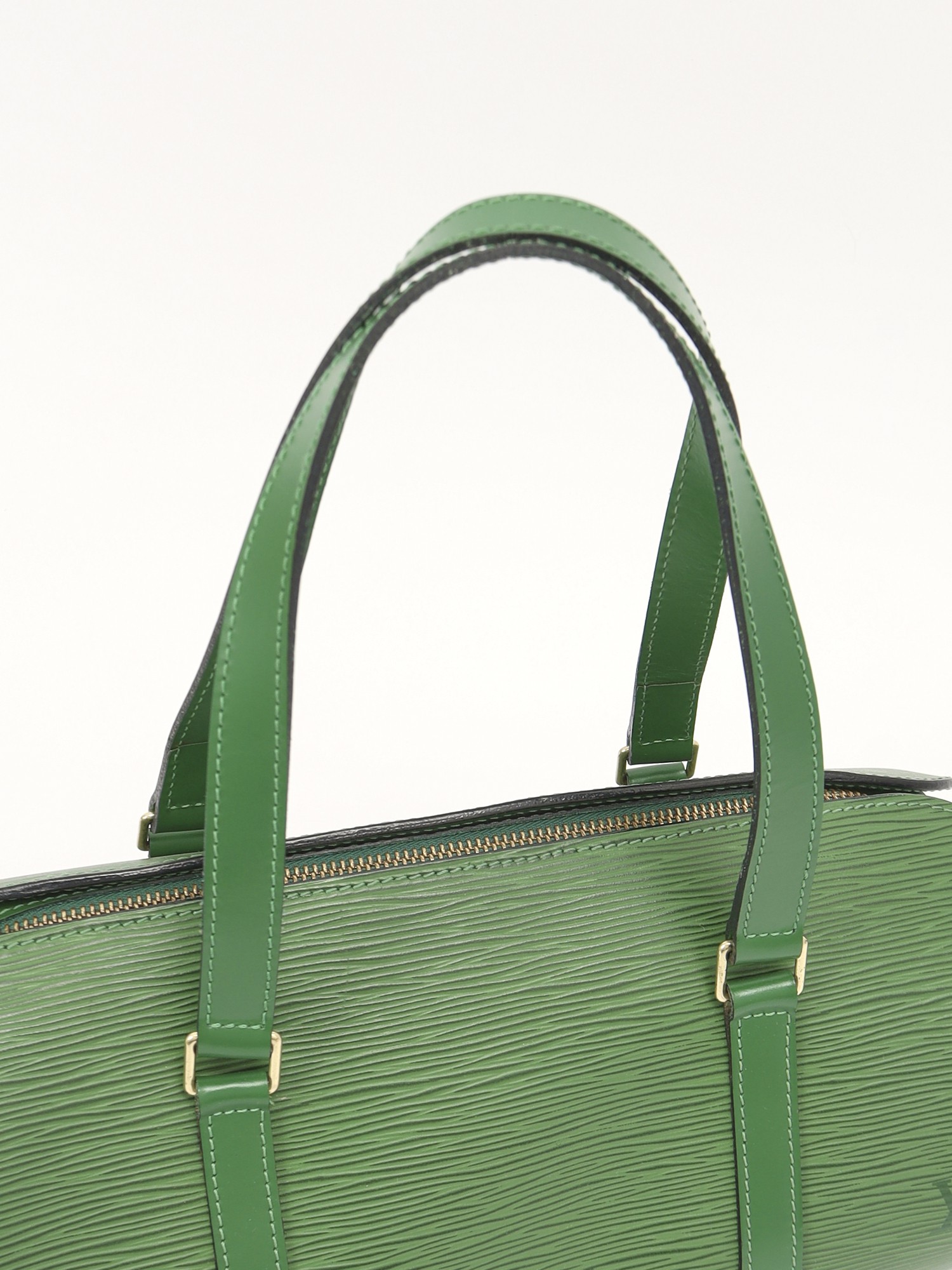 Louis Vuitton Papillon 4