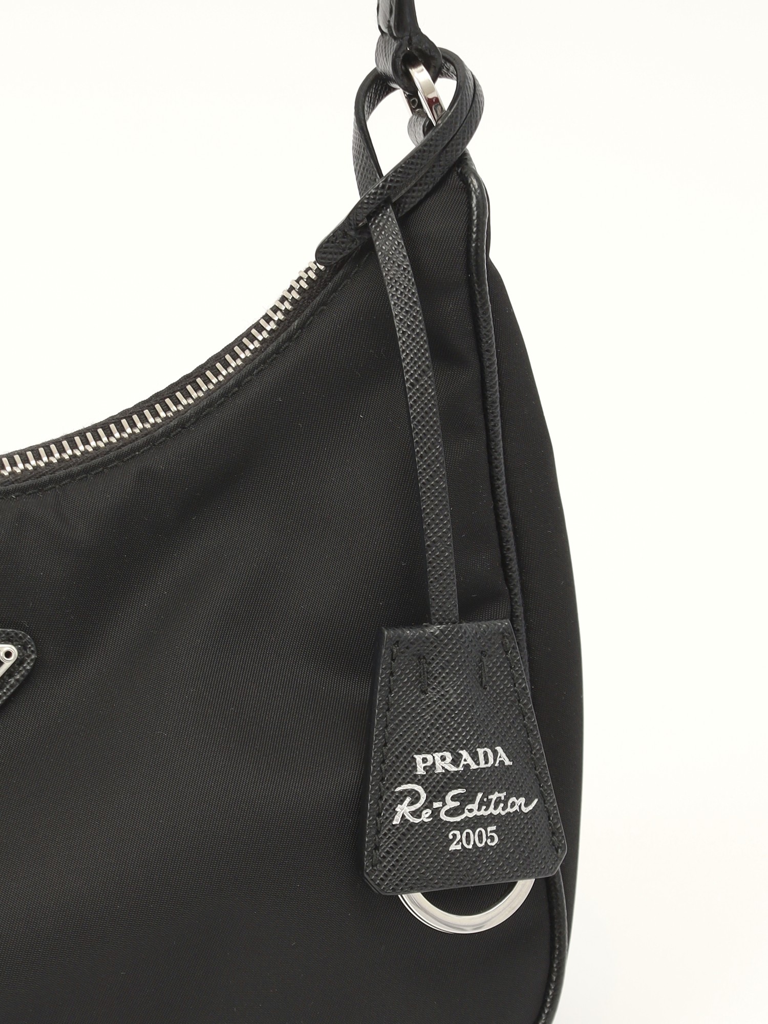 Prada Re-Edition 2005 5