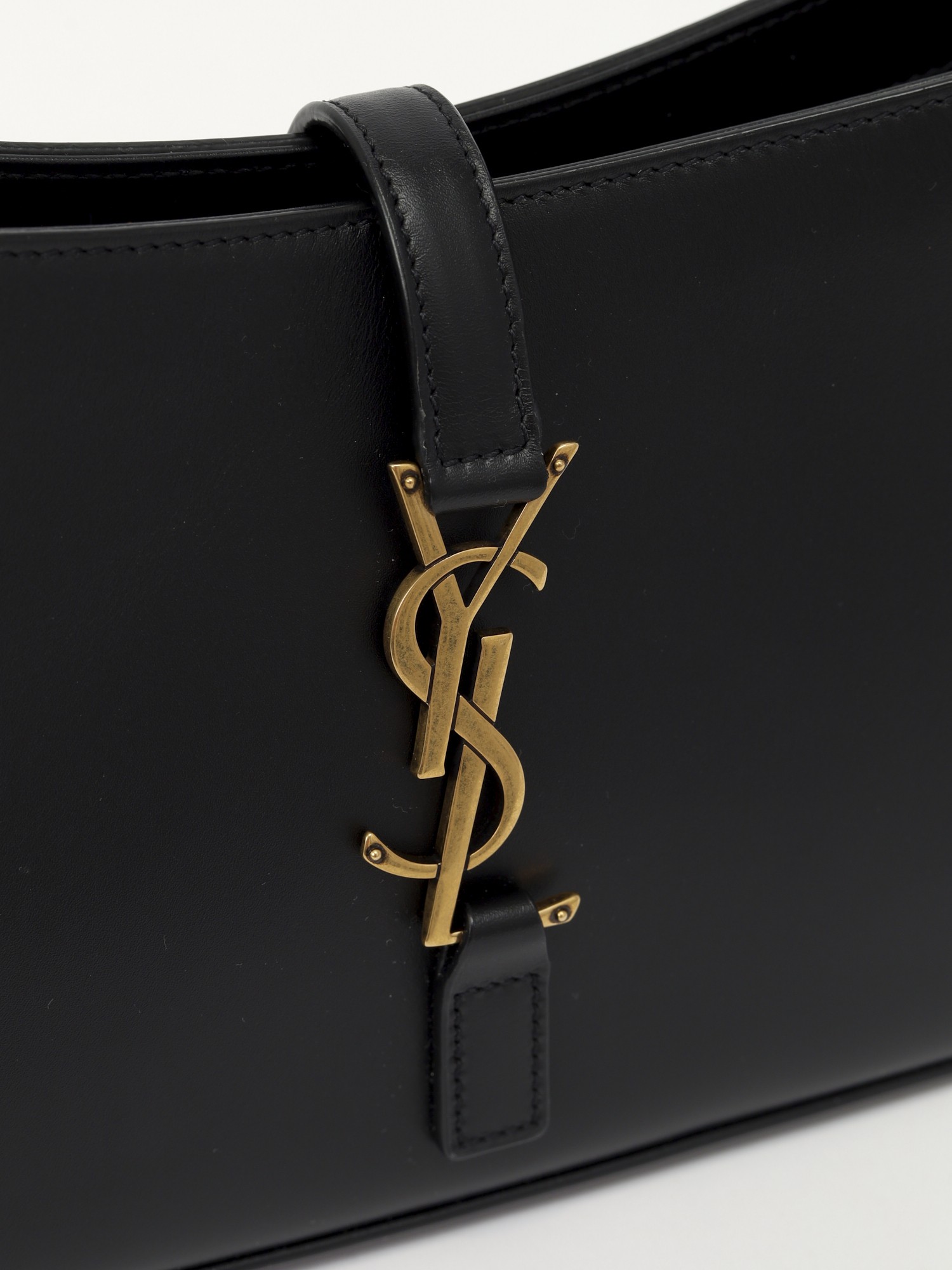 Saint Laurent Le 5 A 7 5