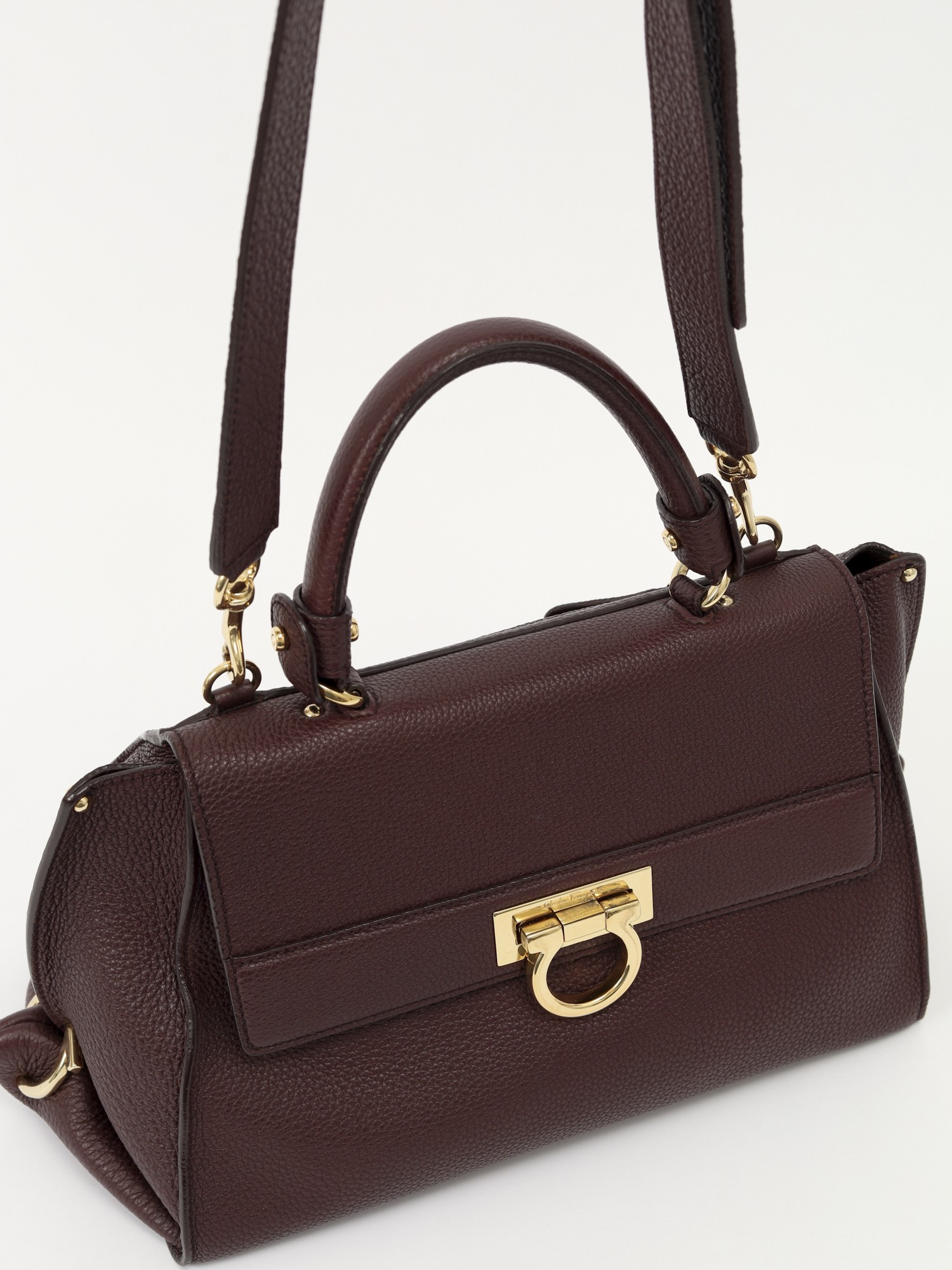 Salvatore Ferragamo Sofia 4