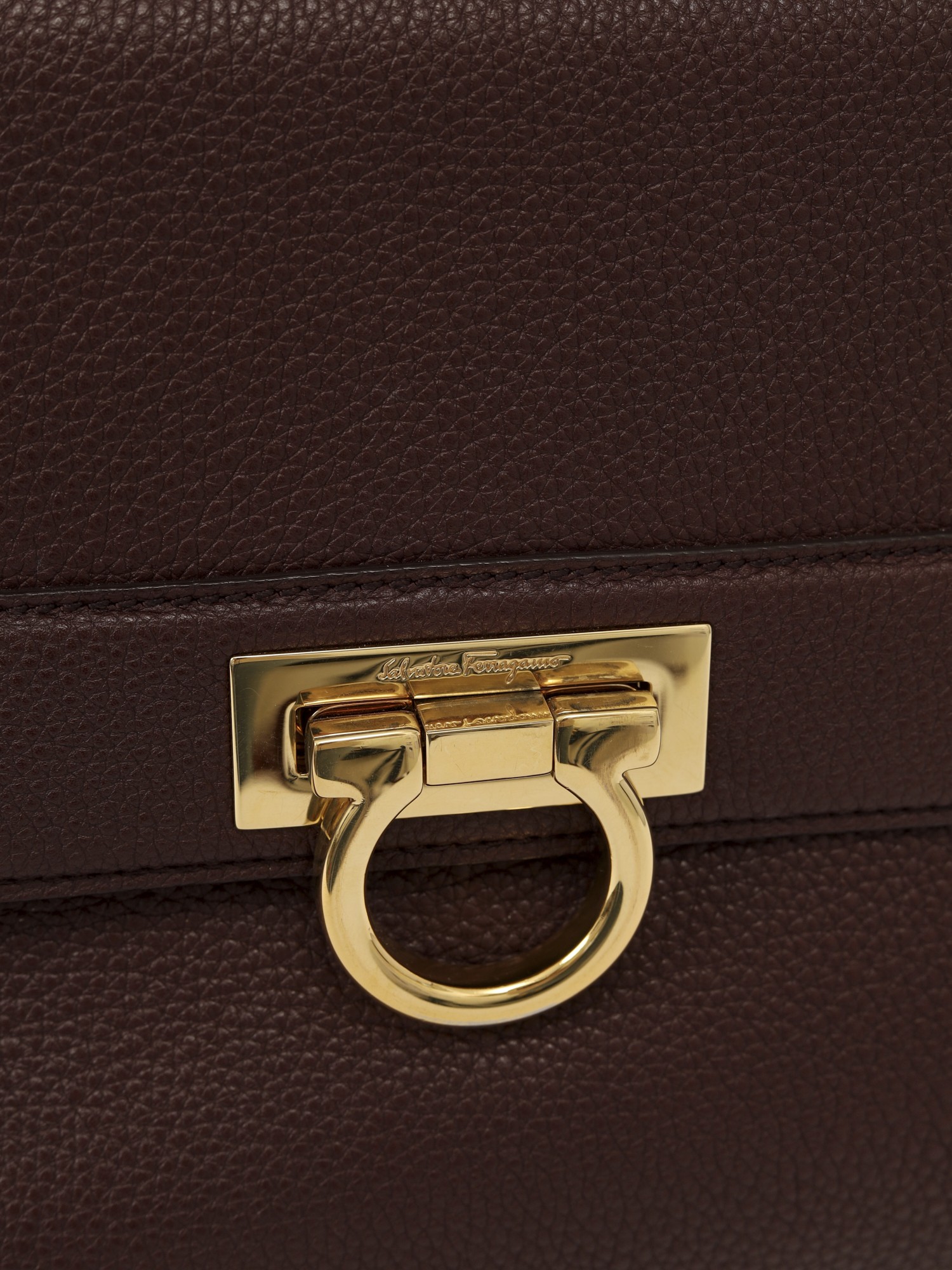 Salvatore Ferragamo Sofia 5