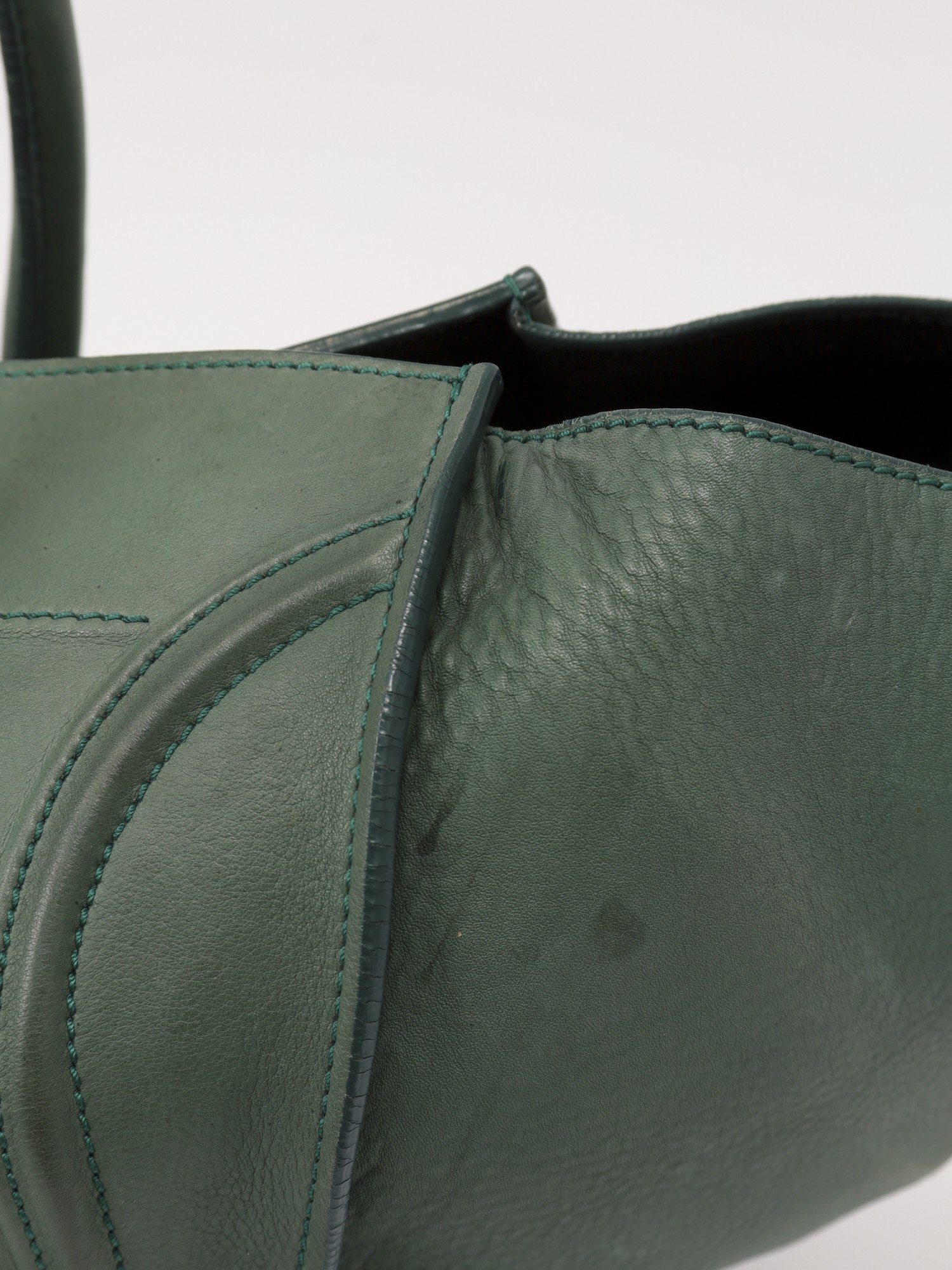 Celine Phantom 8