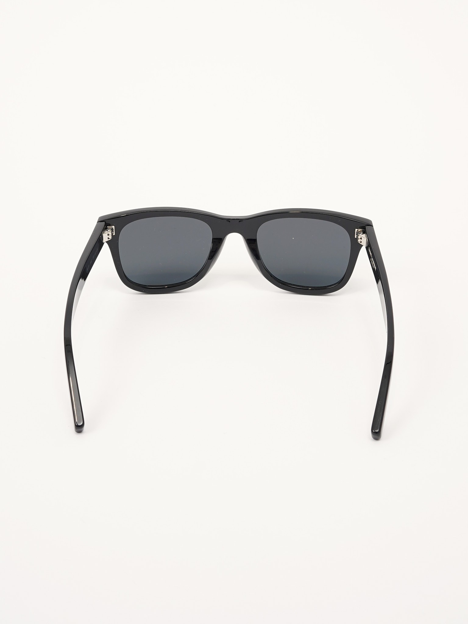 Saint Laurent None  4