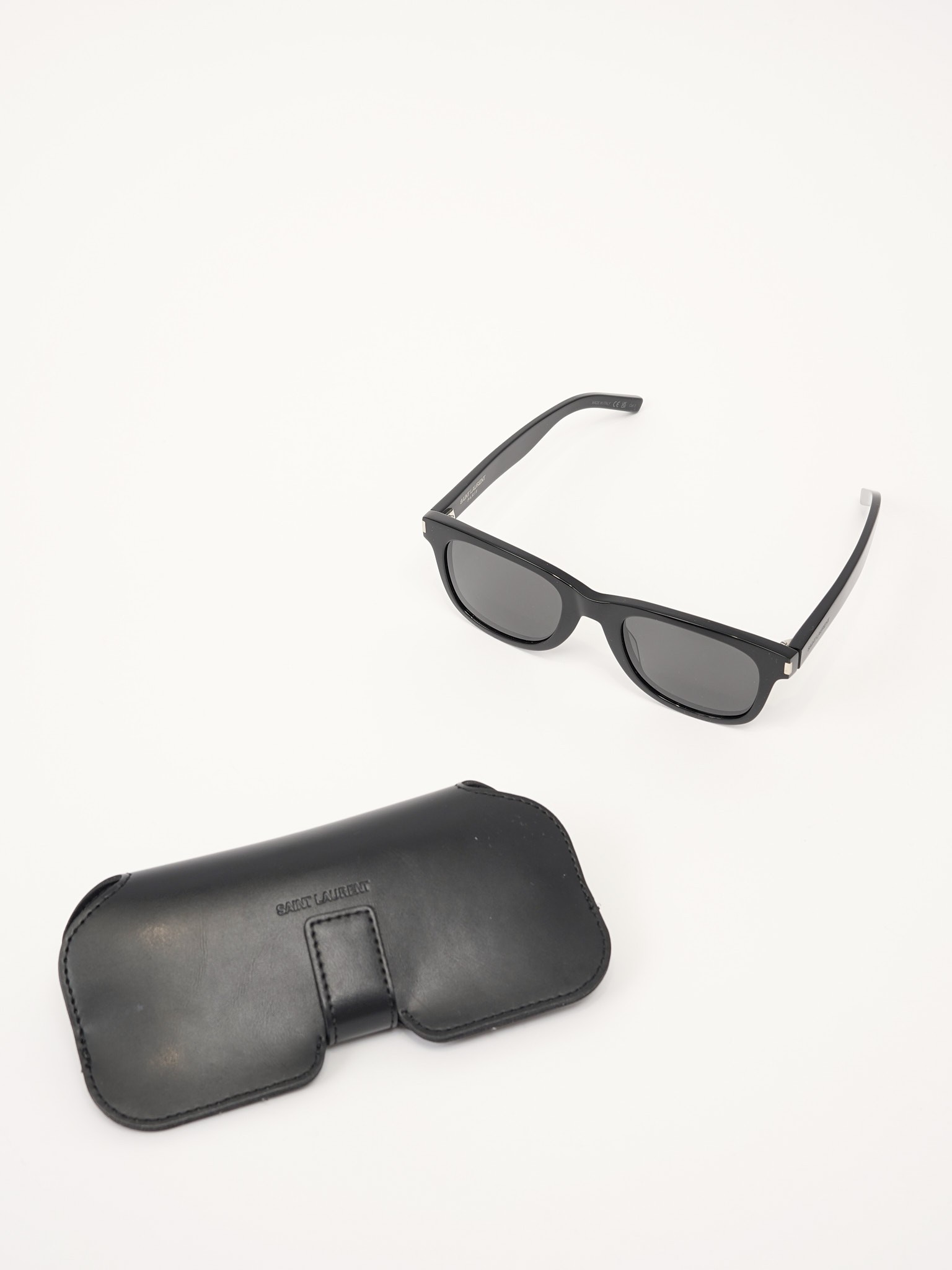 Saint Laurent None  7