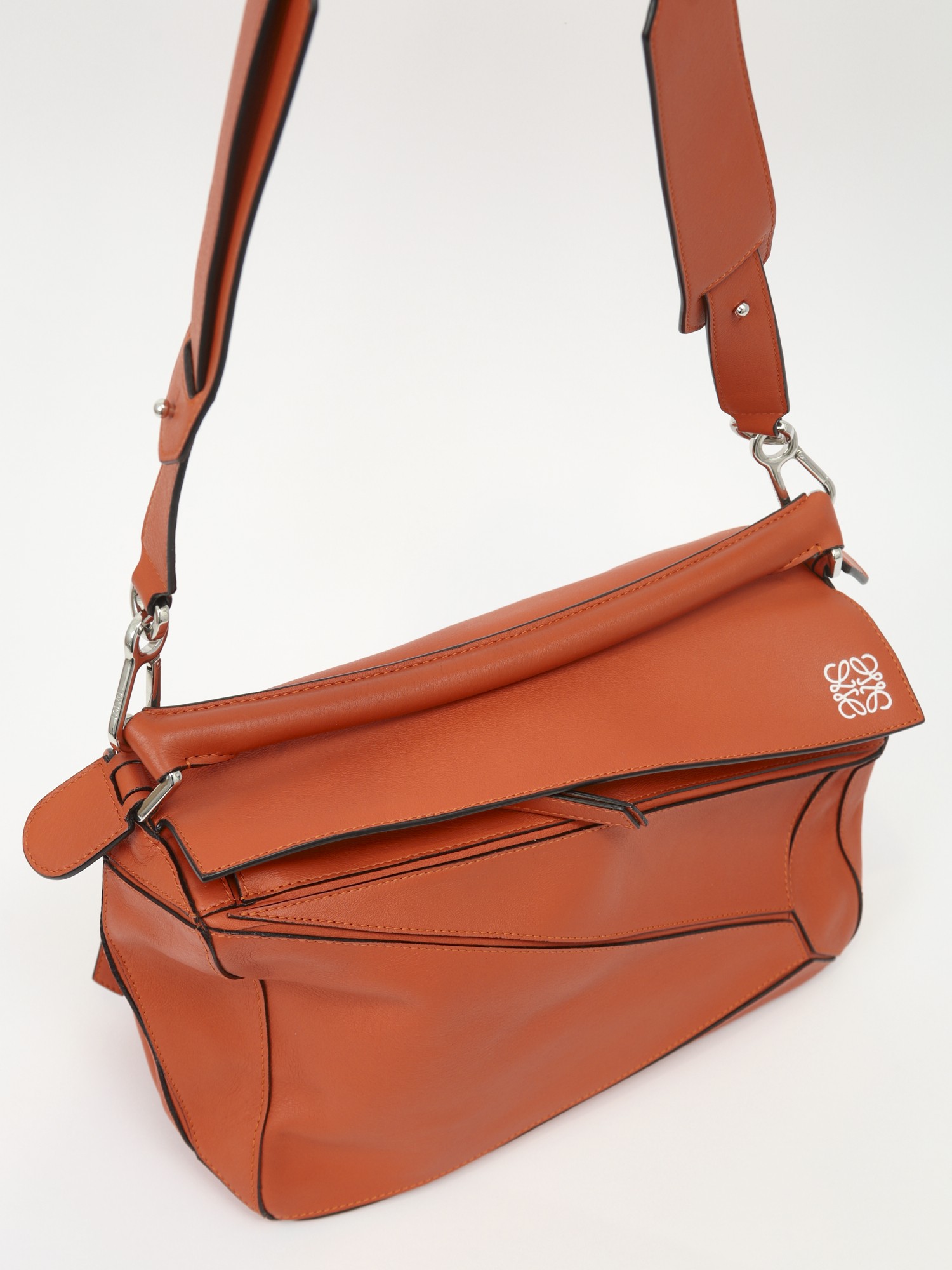 Loewe Puzzle 4