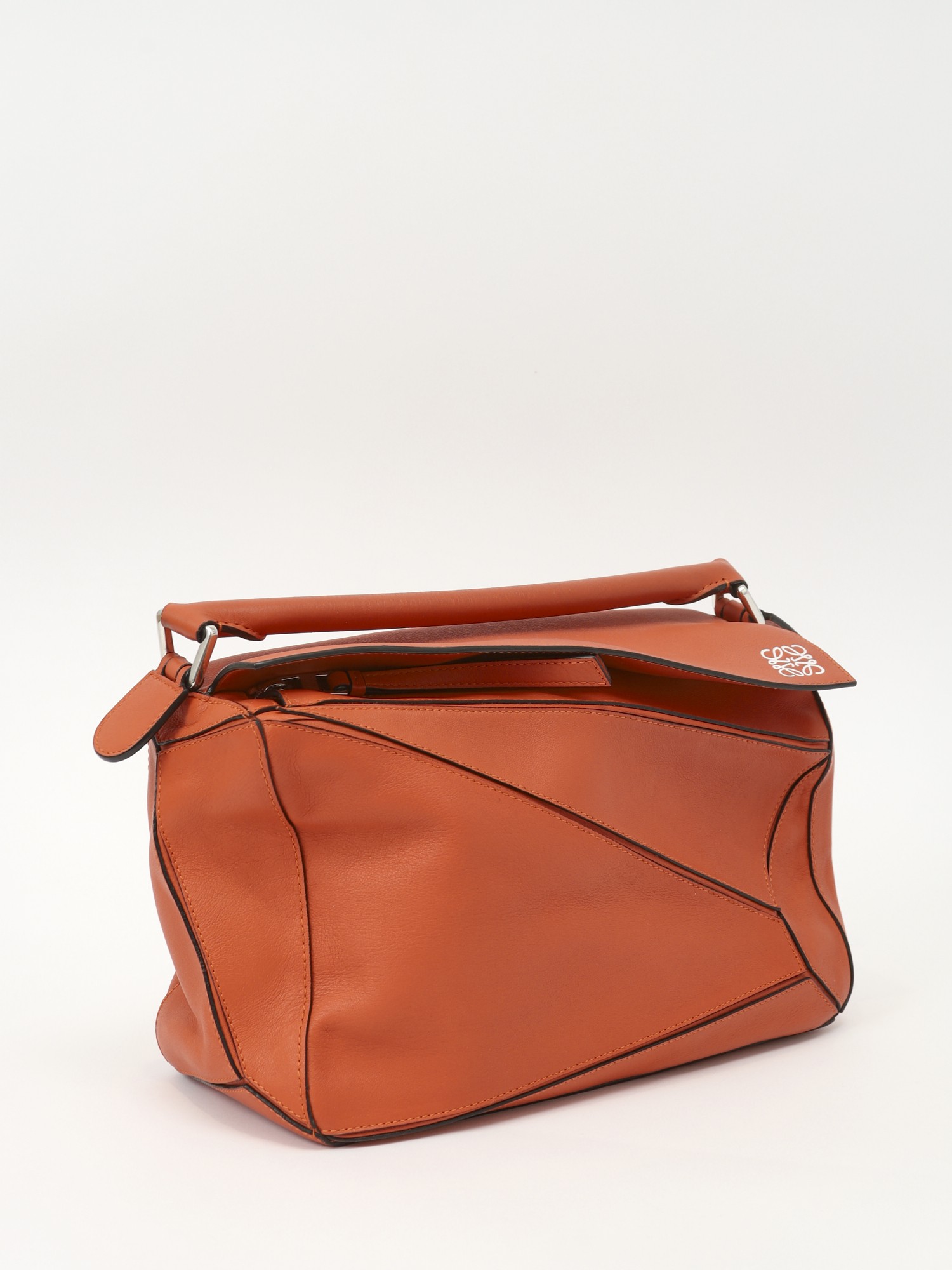 Loewe Puzzle 2