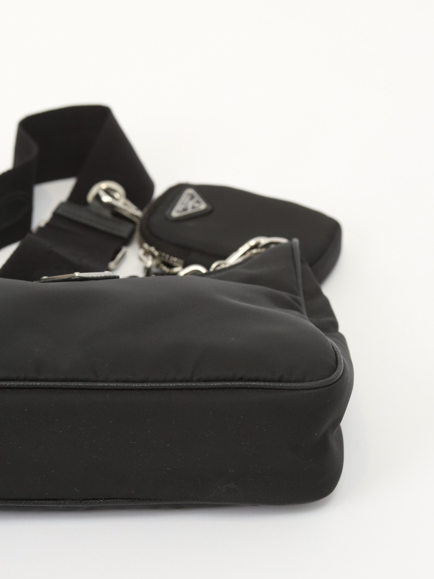 Prada Re-Edition 2005  9