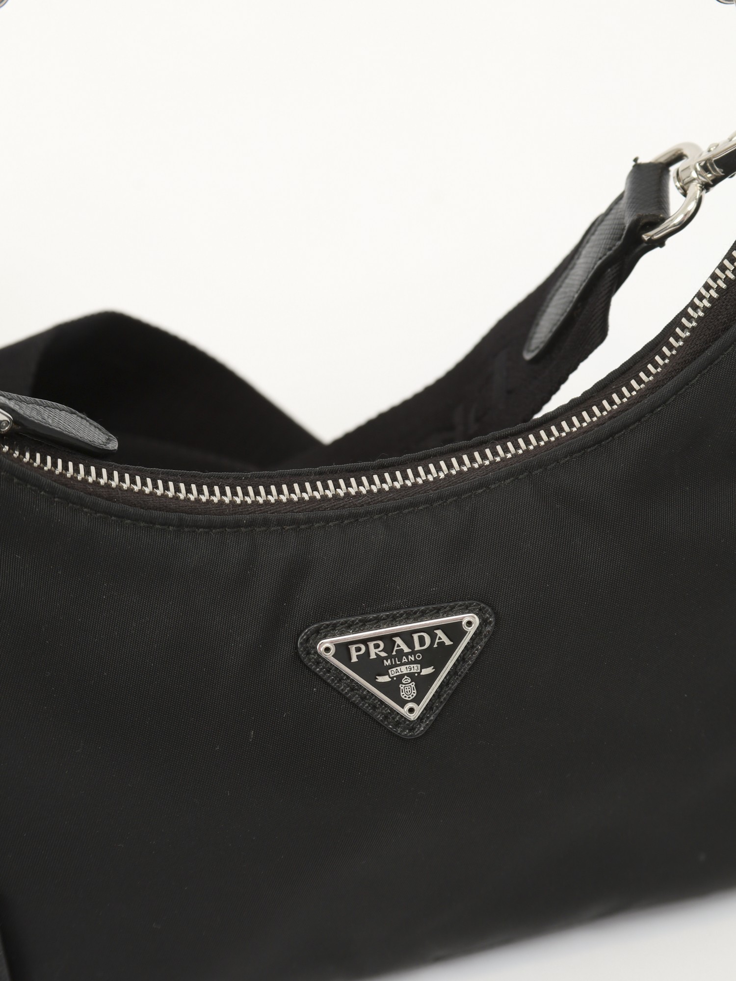 Prada Re-Edition 2005  5
