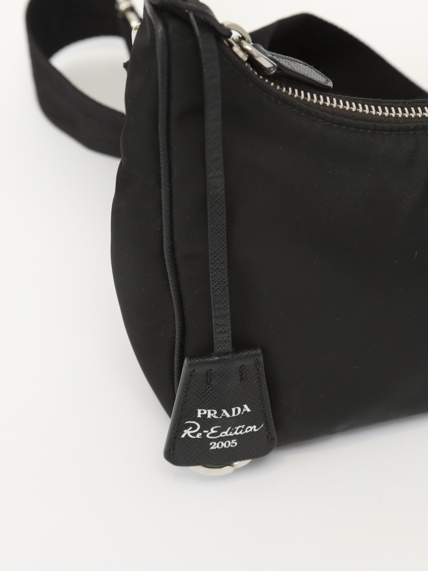 Prada Re-Edition 2005  6