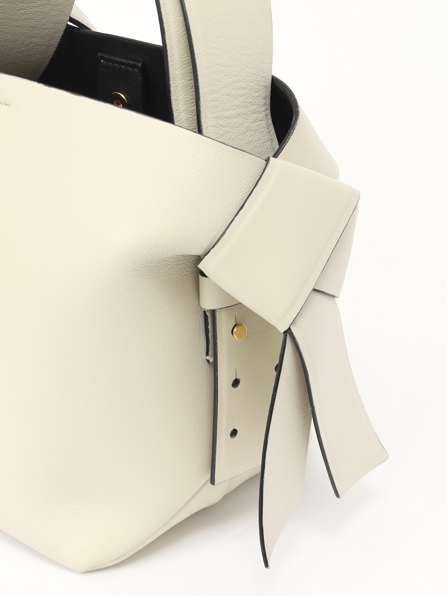 Acne Studios Musubi 7