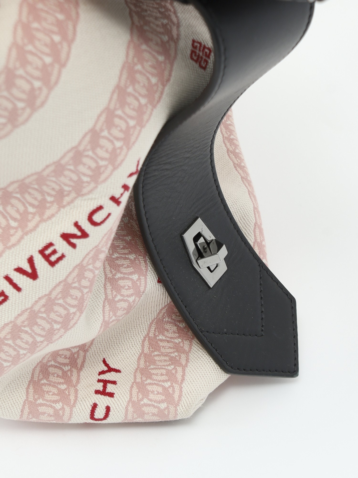 Givenchy Antigona 7
