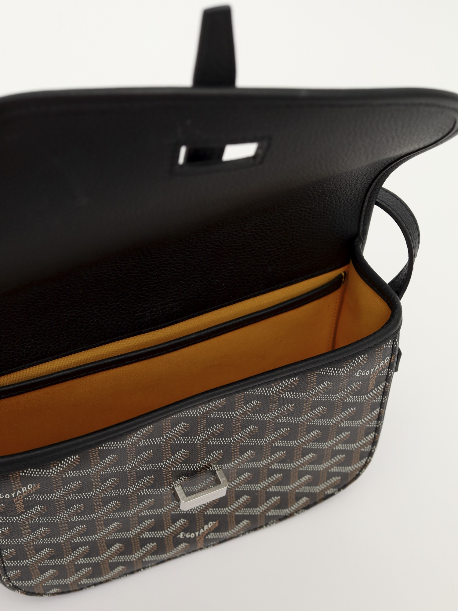 Goyard Belvedere 8