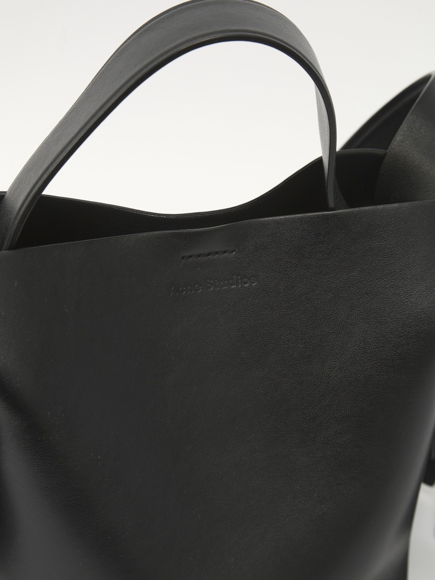 Acne Studios Musubi 5
