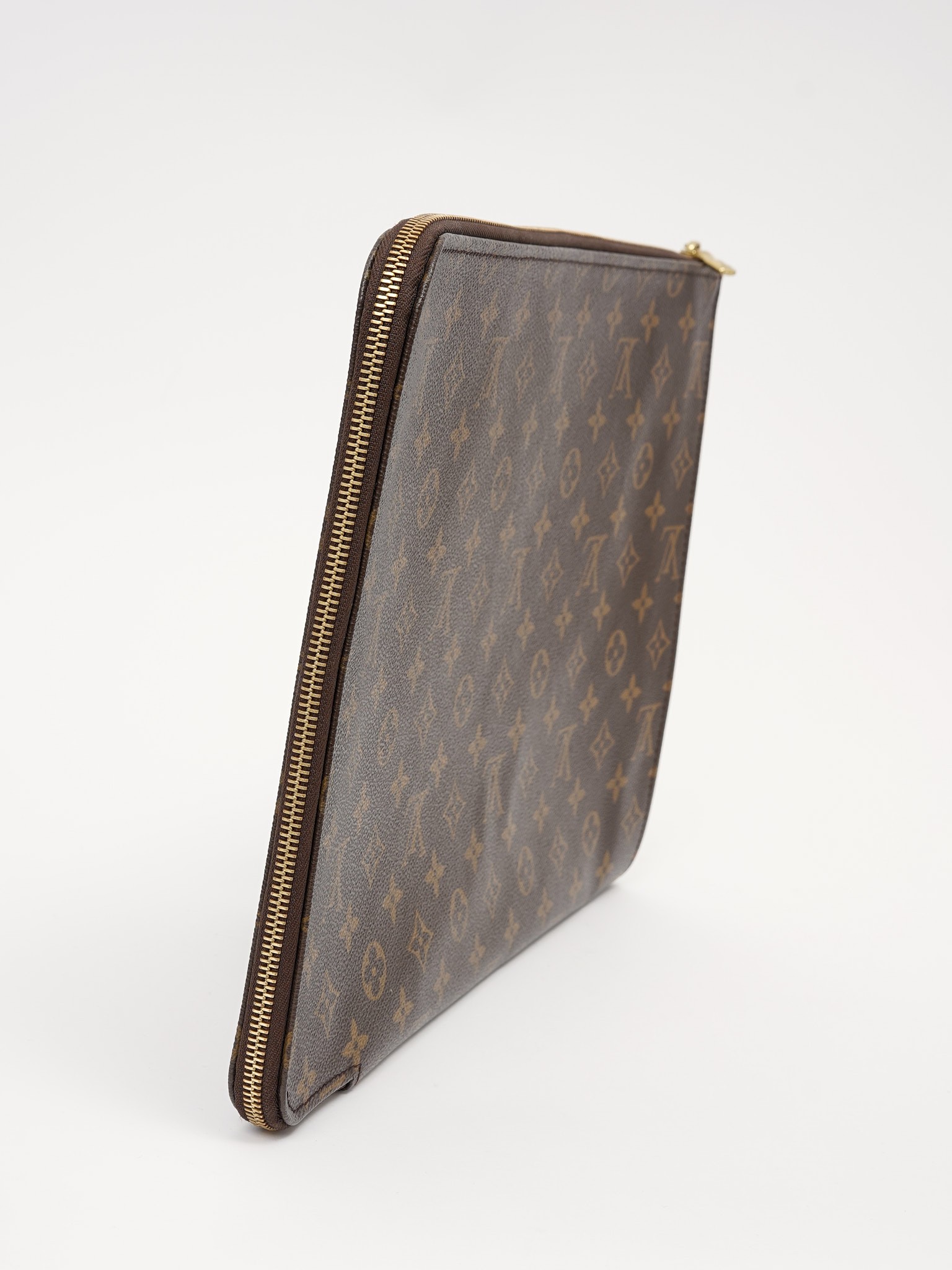 Louis Vuitton Case 5