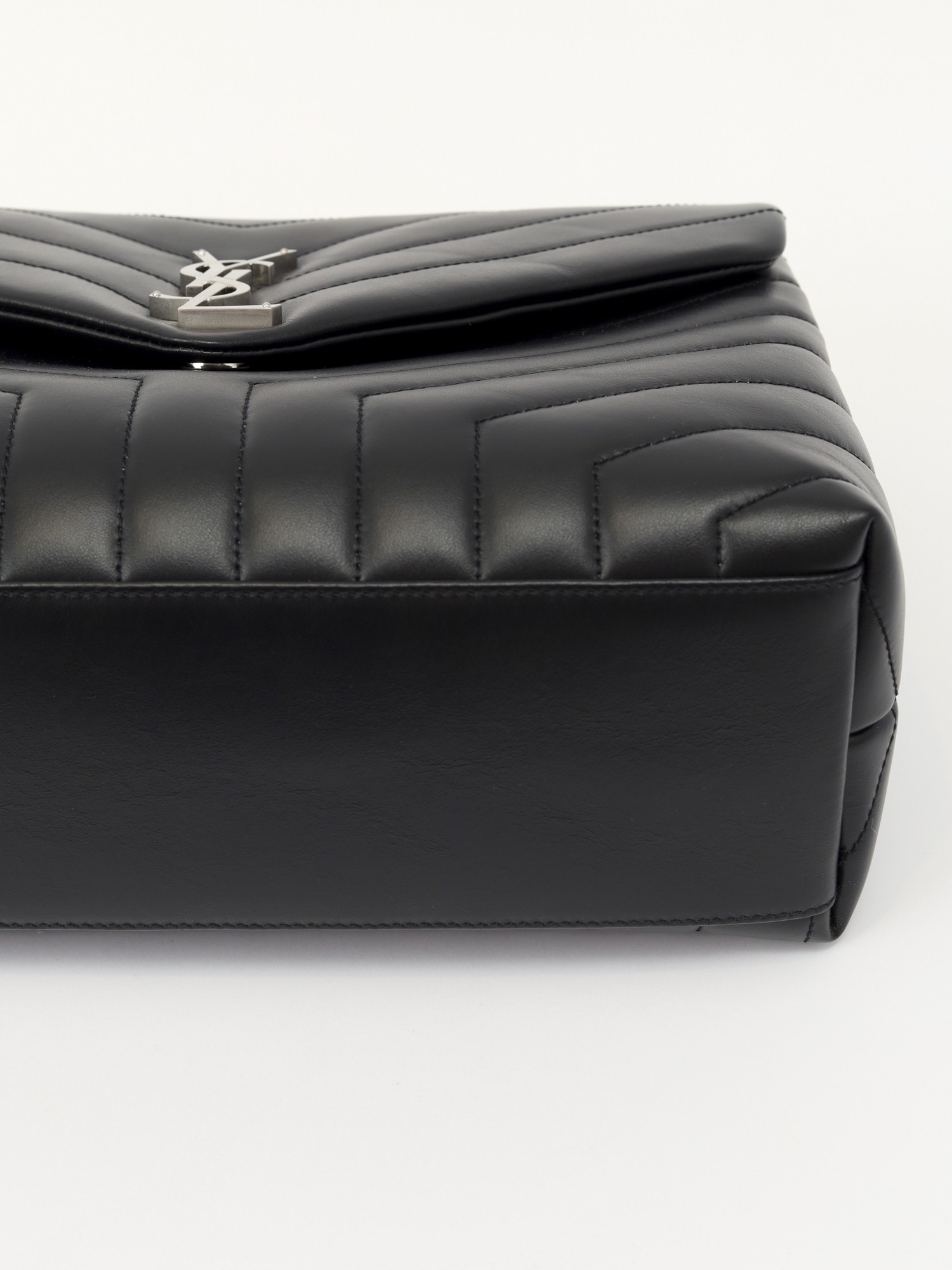 Saint Laurent Loulou 7