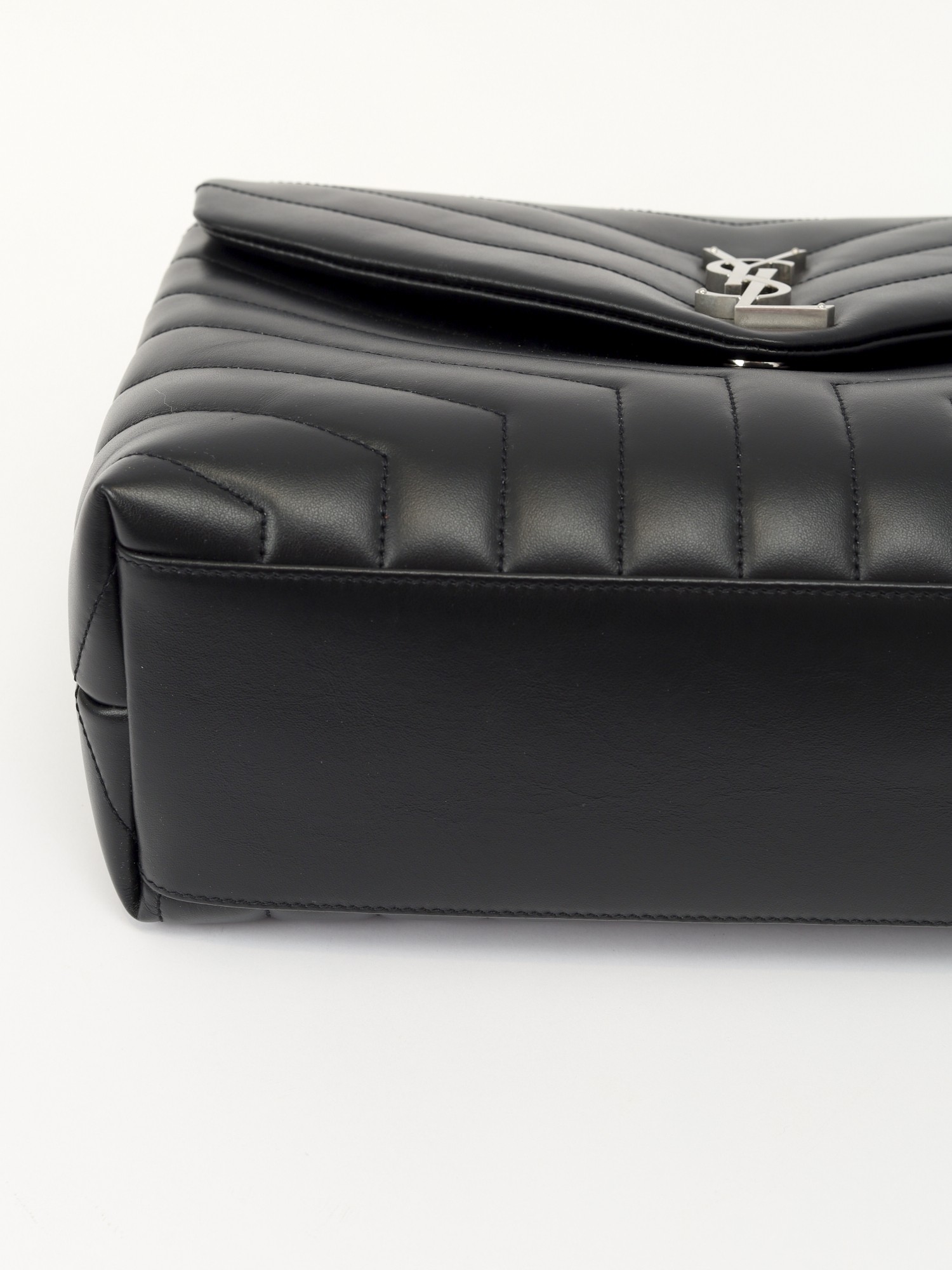 Saint Laurent Loulou 6