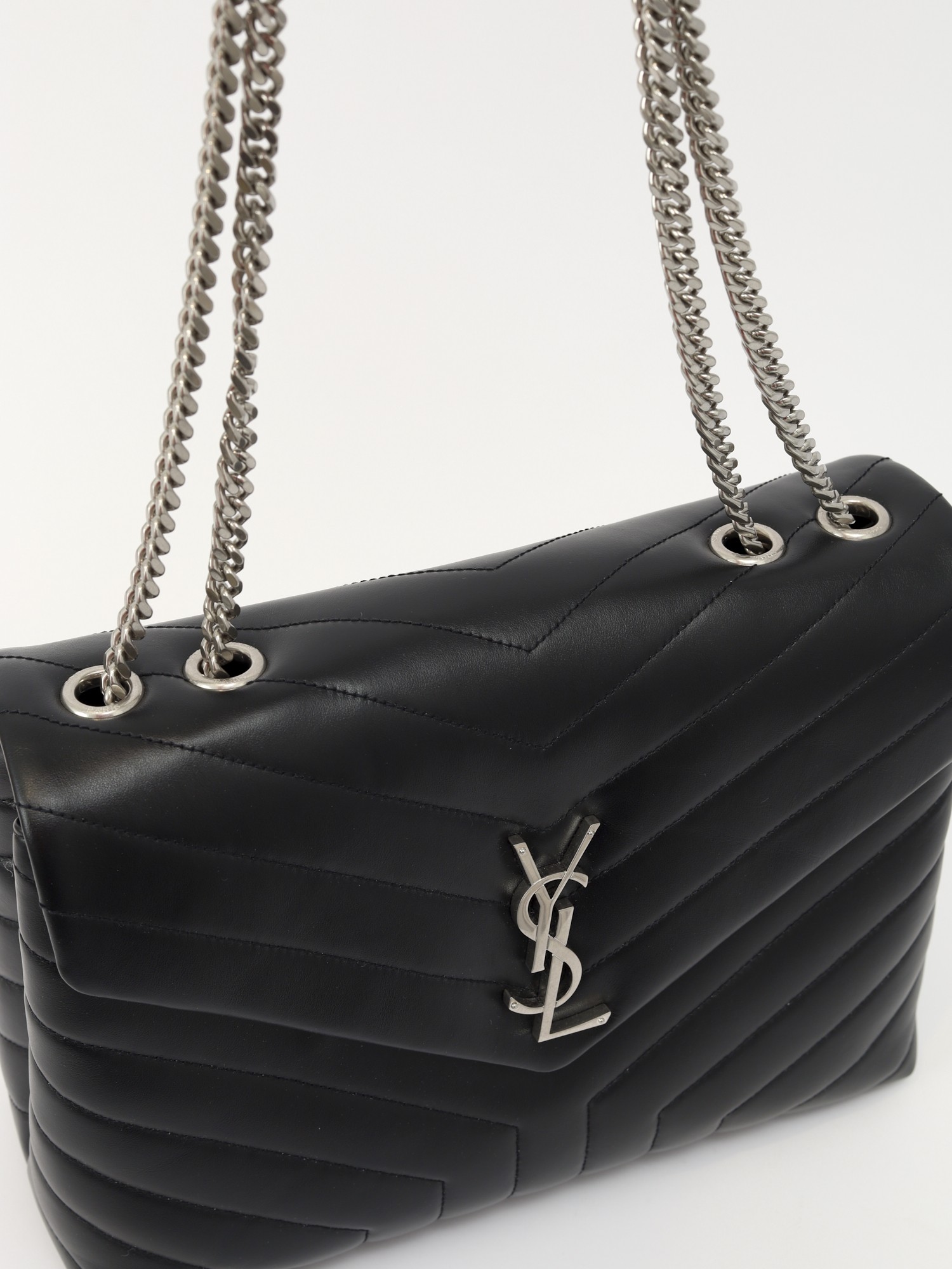 Saint Laurent Loulou 4