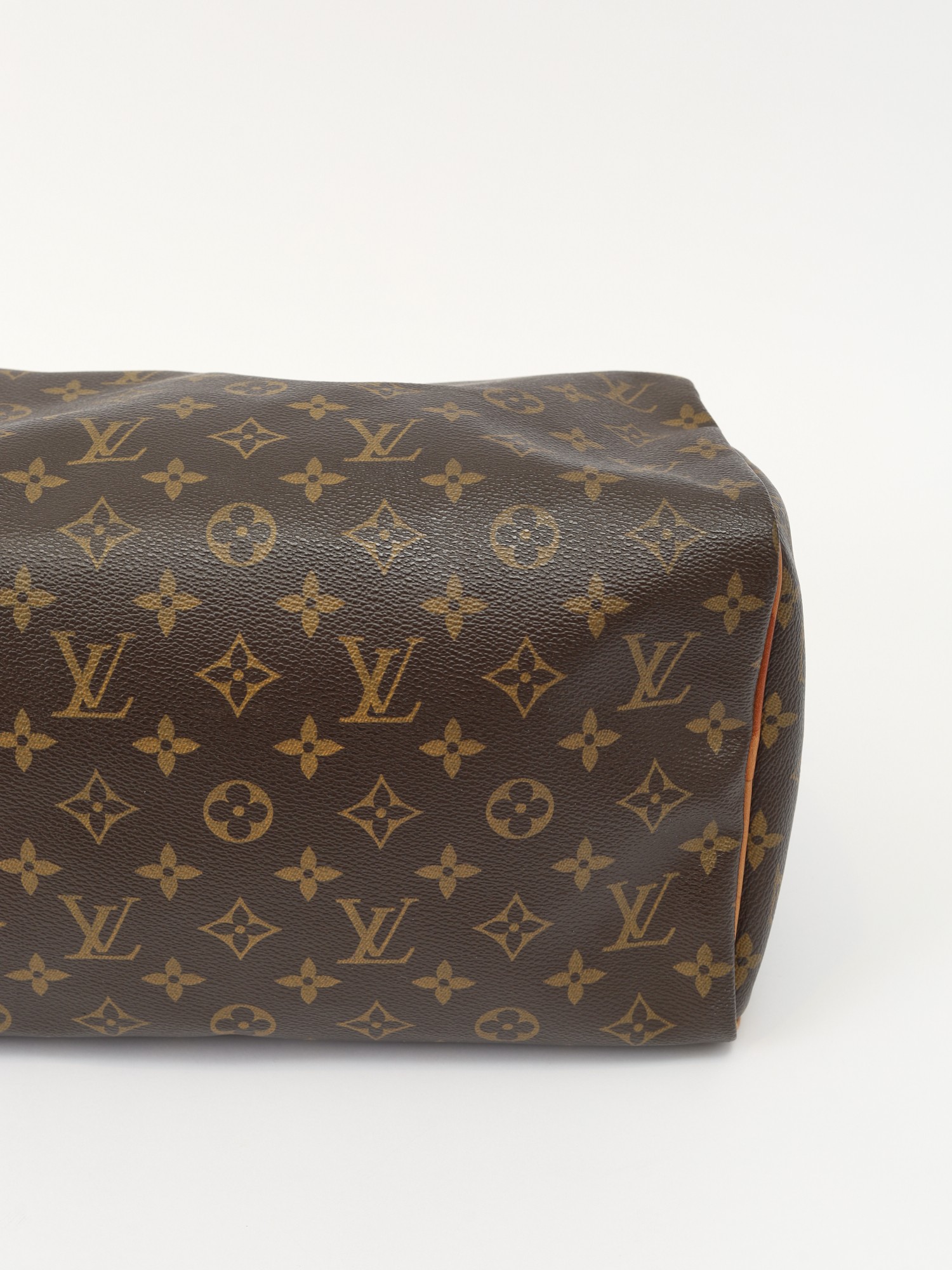 Louis Vuitton Speedy 8
